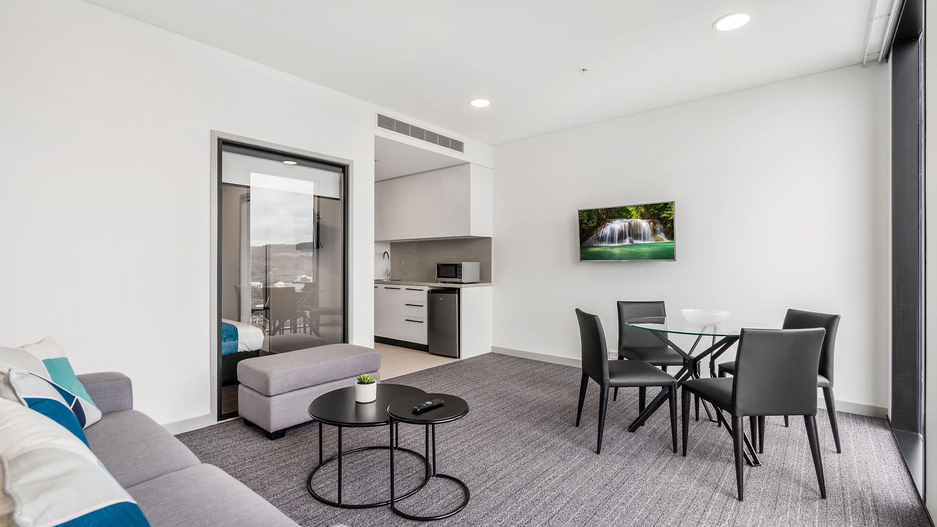 Aparthotel Essence Taringa