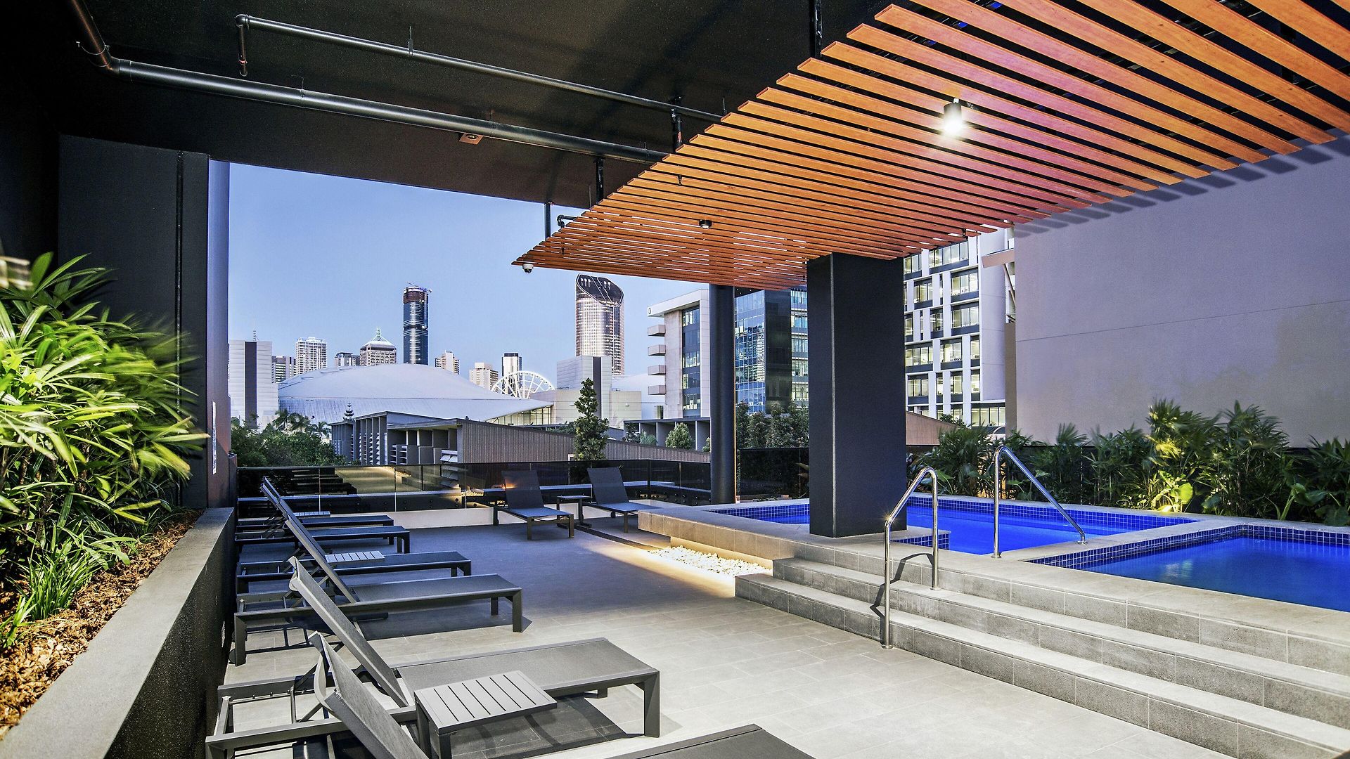 Atlas By Cllix Aparthotel 5*