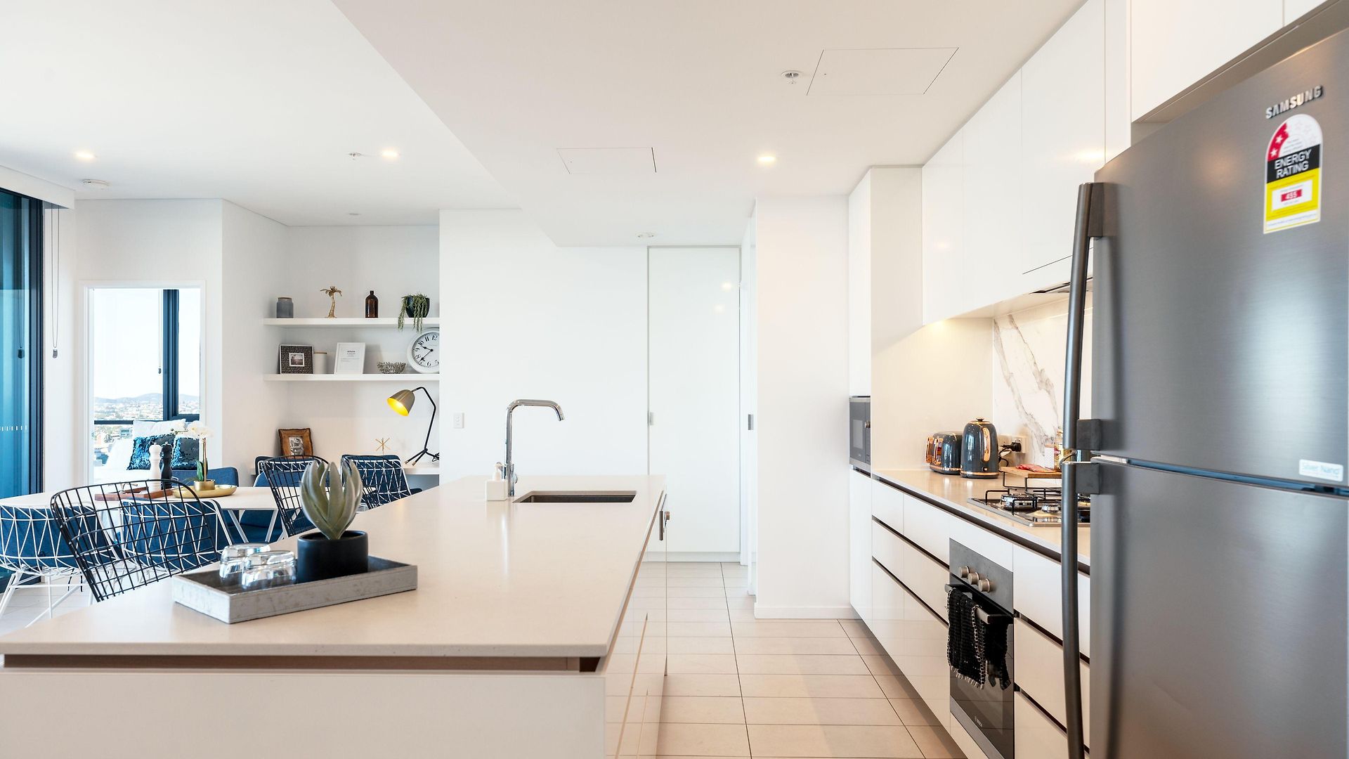 South Bank Beautiful River View Tower Apartment Brisbane