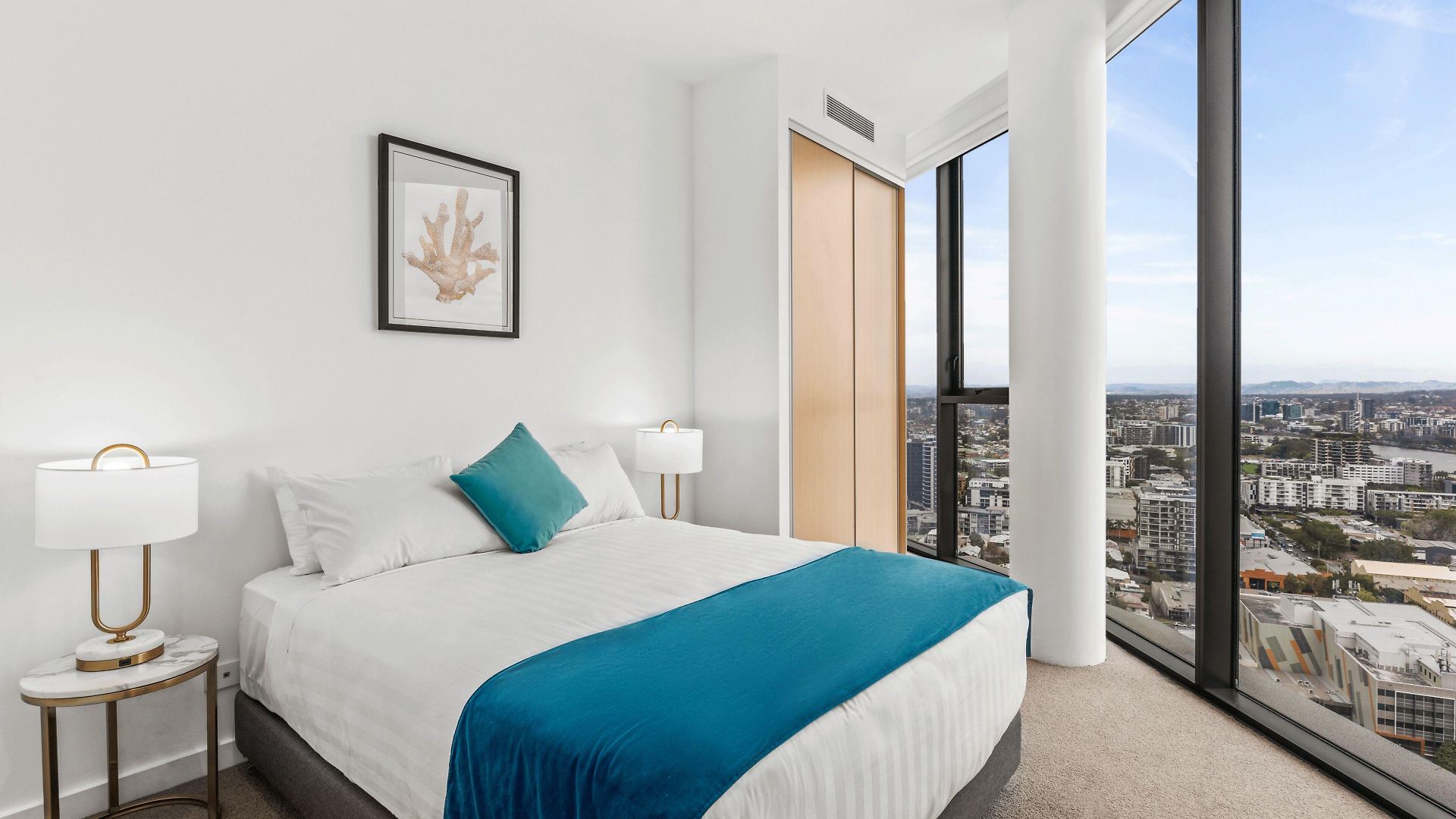 One By Cllix Aparthotel