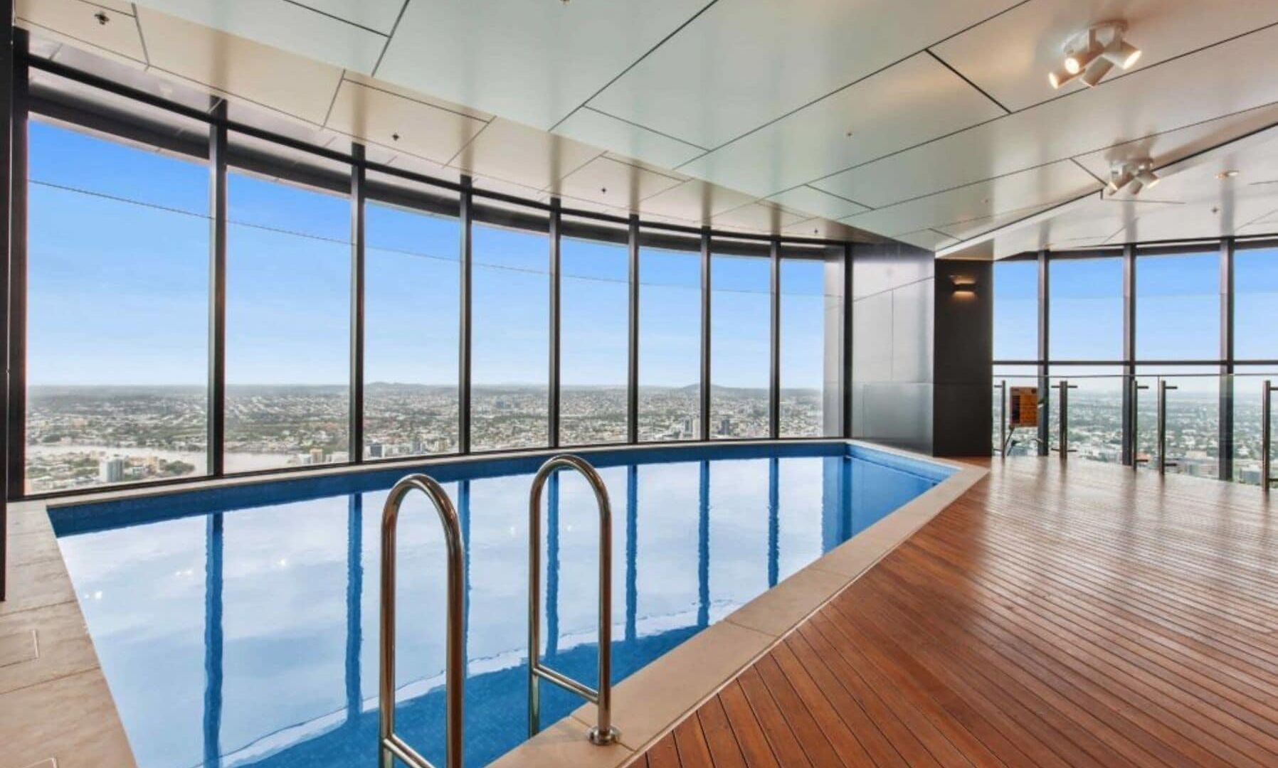 Hamptons Retreat On Level 77 In Skytower Apartment Brisbane