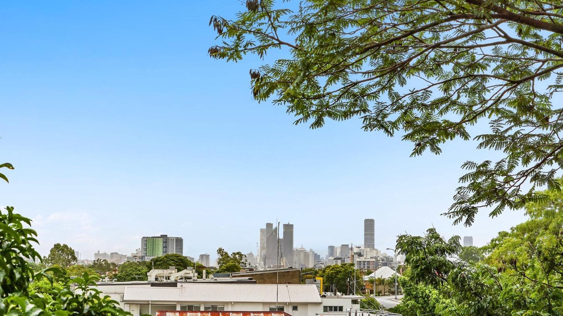 Lovely 3-bed With Alfresco Dining By Amenities Apartment Brisbane