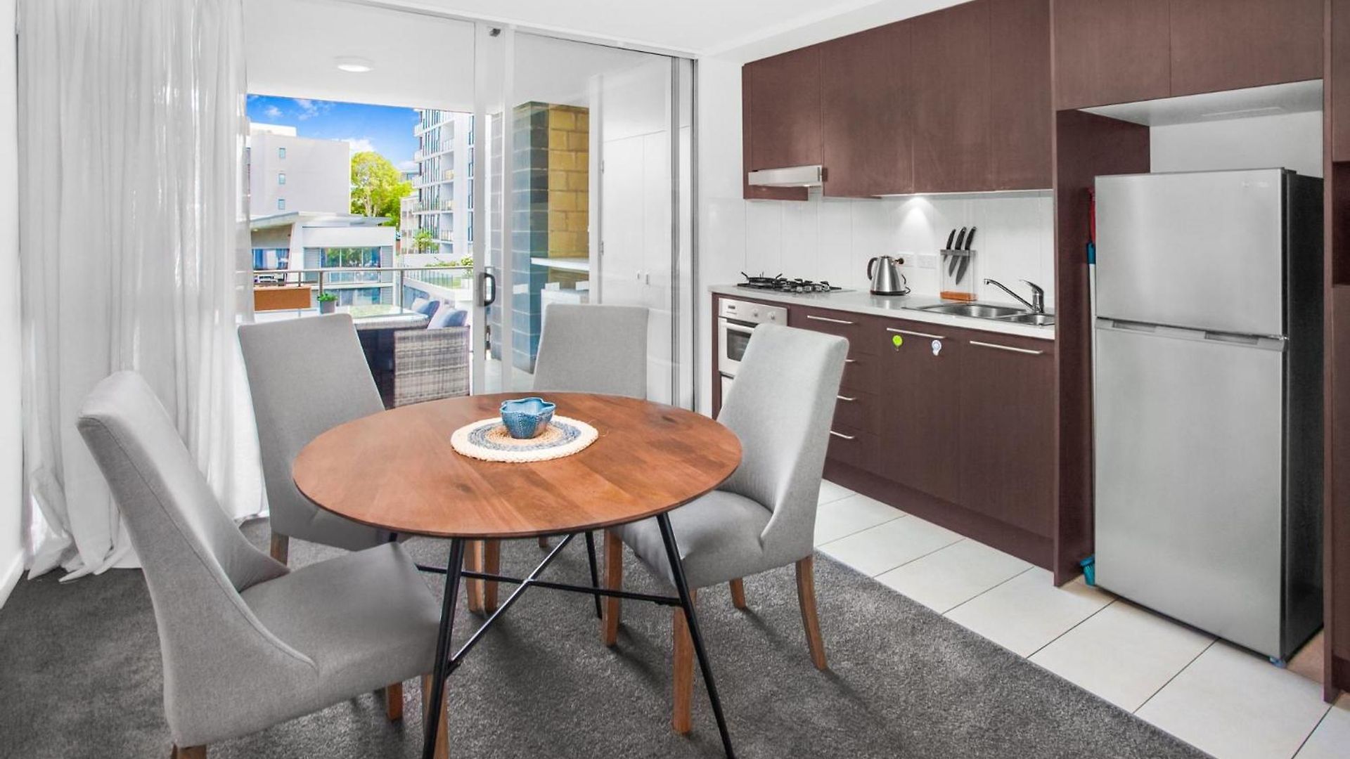 2-bed Near Cbd With Pool Sauna & Bbq Brisbane