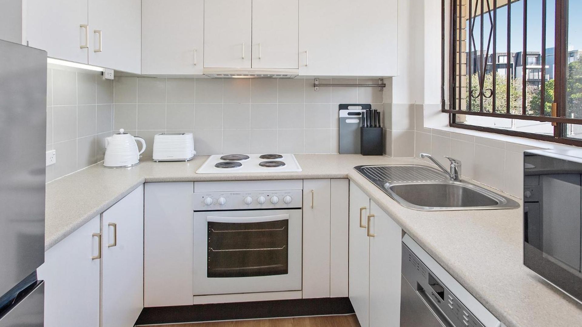Apartment Cosy Unit With Parking Near New Farm Park & River Brisbane
