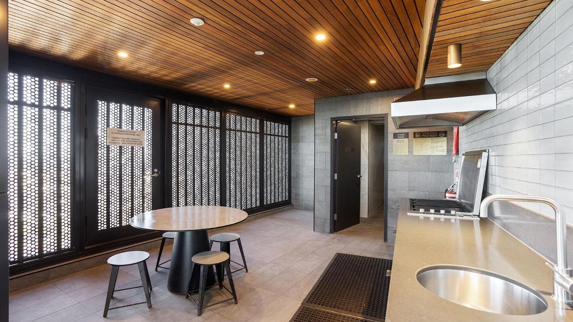 52nd Floor With Panoramic Views Of Brisbane