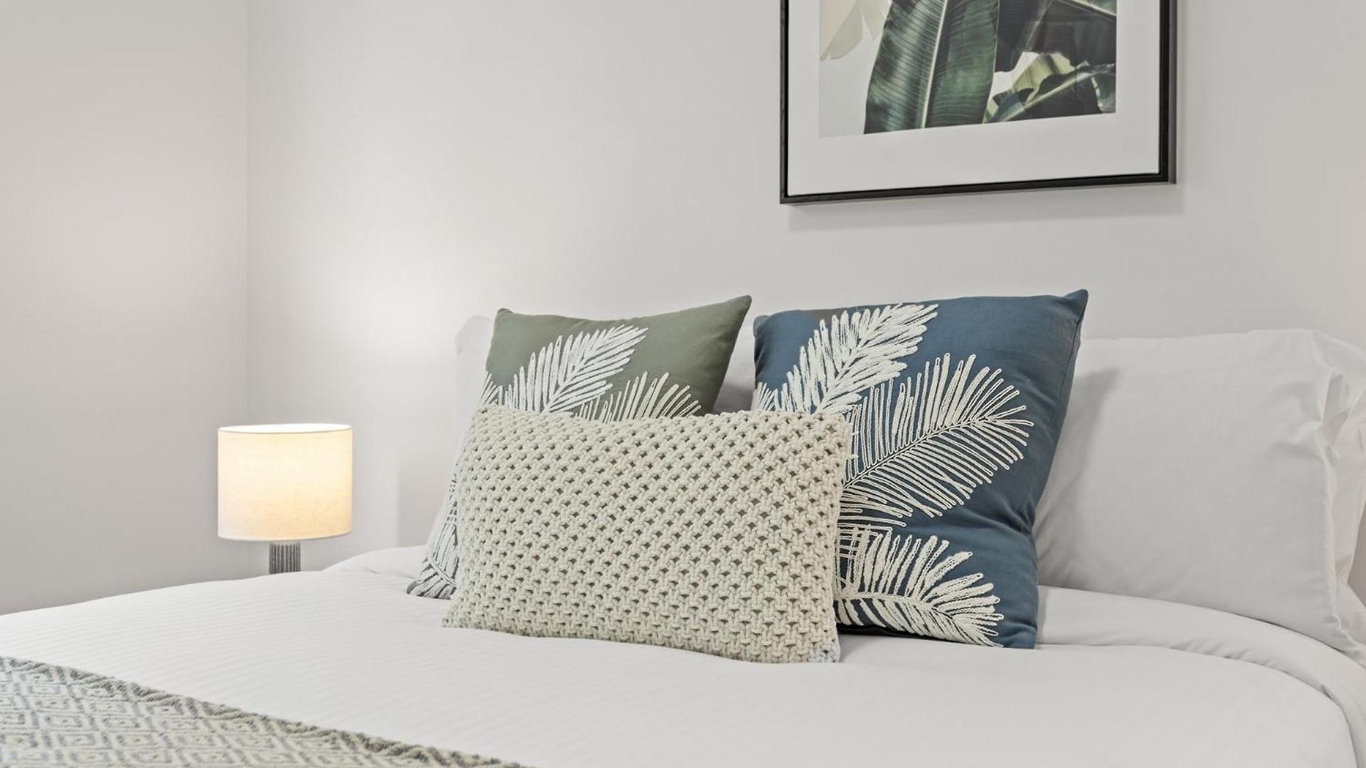 Cosy 2-bed With Pool And Near Qut & Cbd *