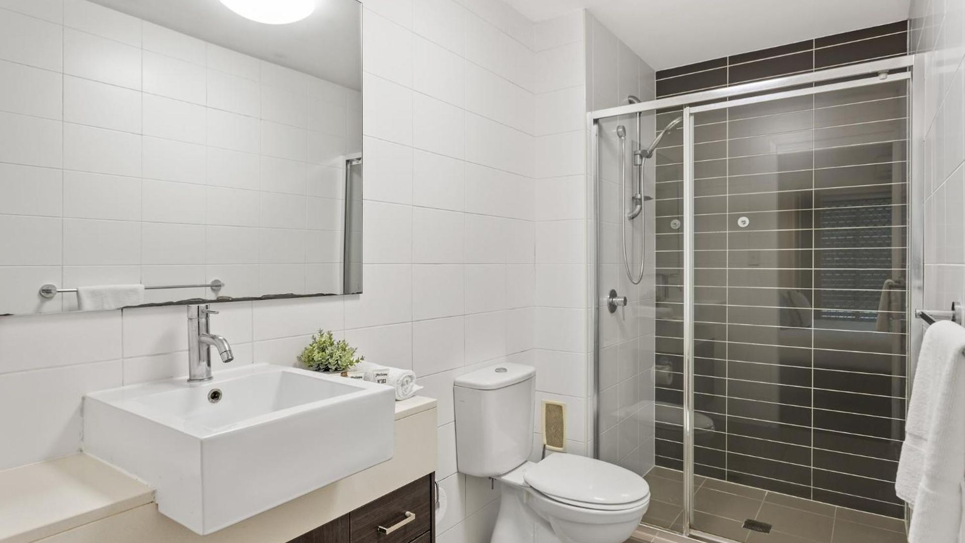 Apartment Cosy 2-bed With Pool And Near Qut & Cbd Brisbane