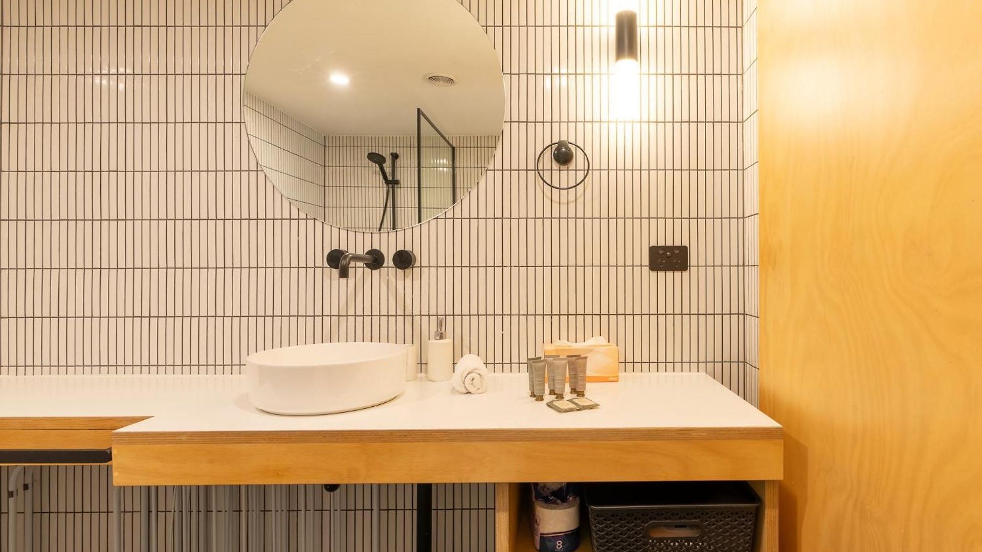 Quirky Cbd With Pool Sauna And Balcony * Brisbane