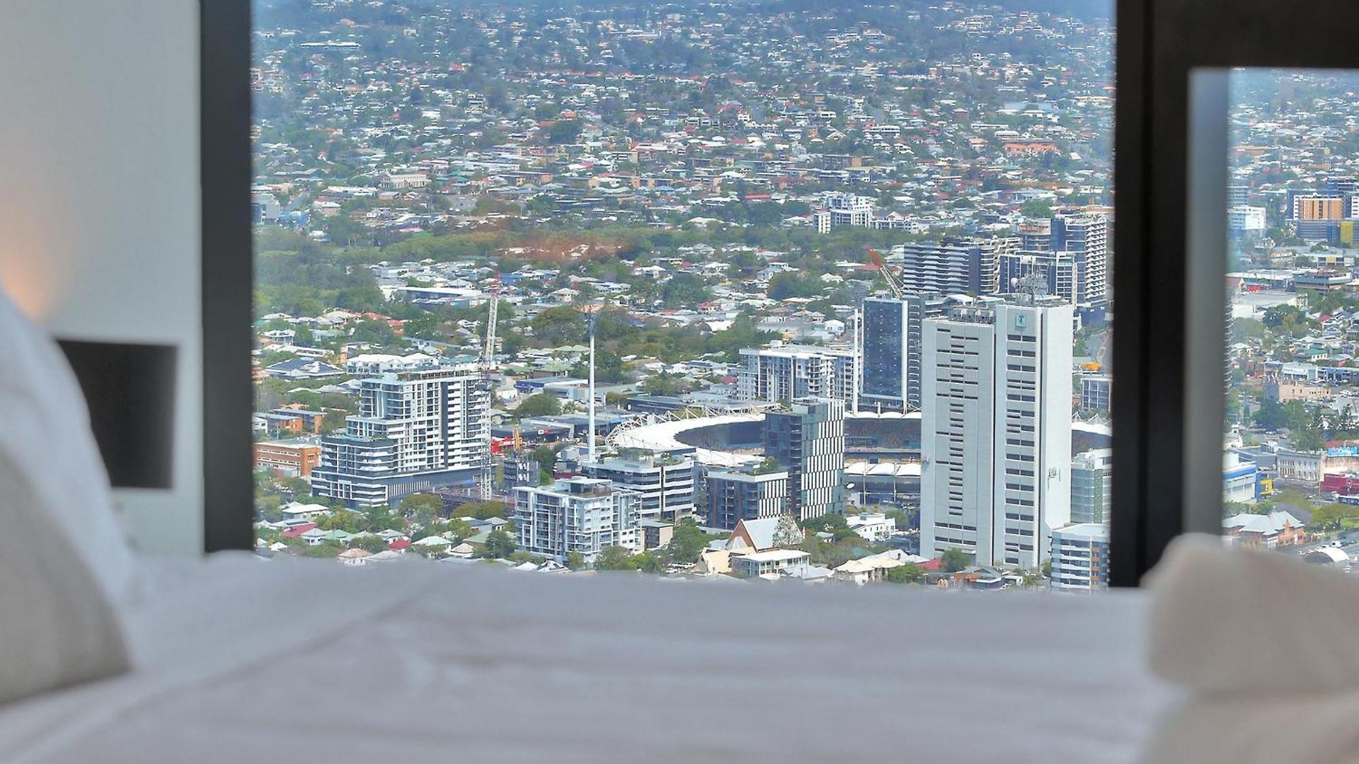 Apartment Skyline View High Floor 2br With Sofa Bed And Free Parking *