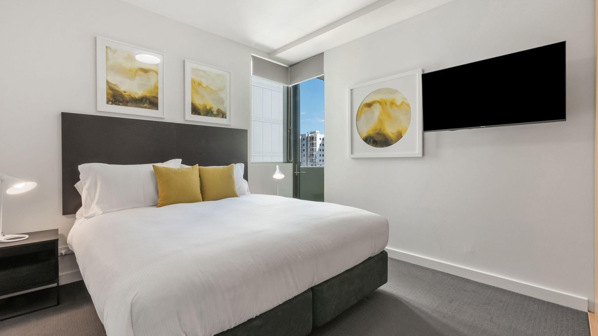 Quattro On Astor Aparthotel