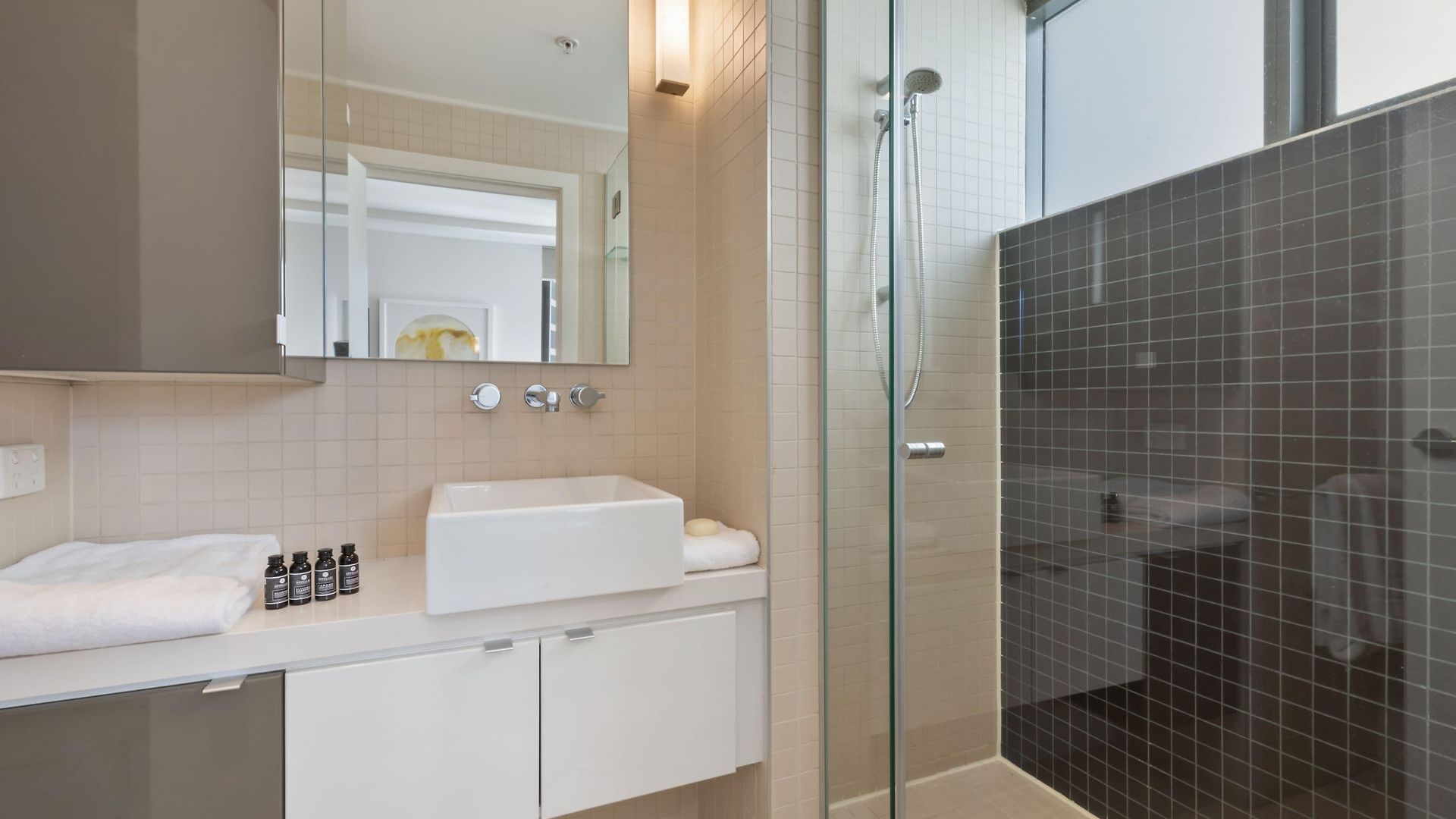 Aparthotel Quattro On Astor 4*