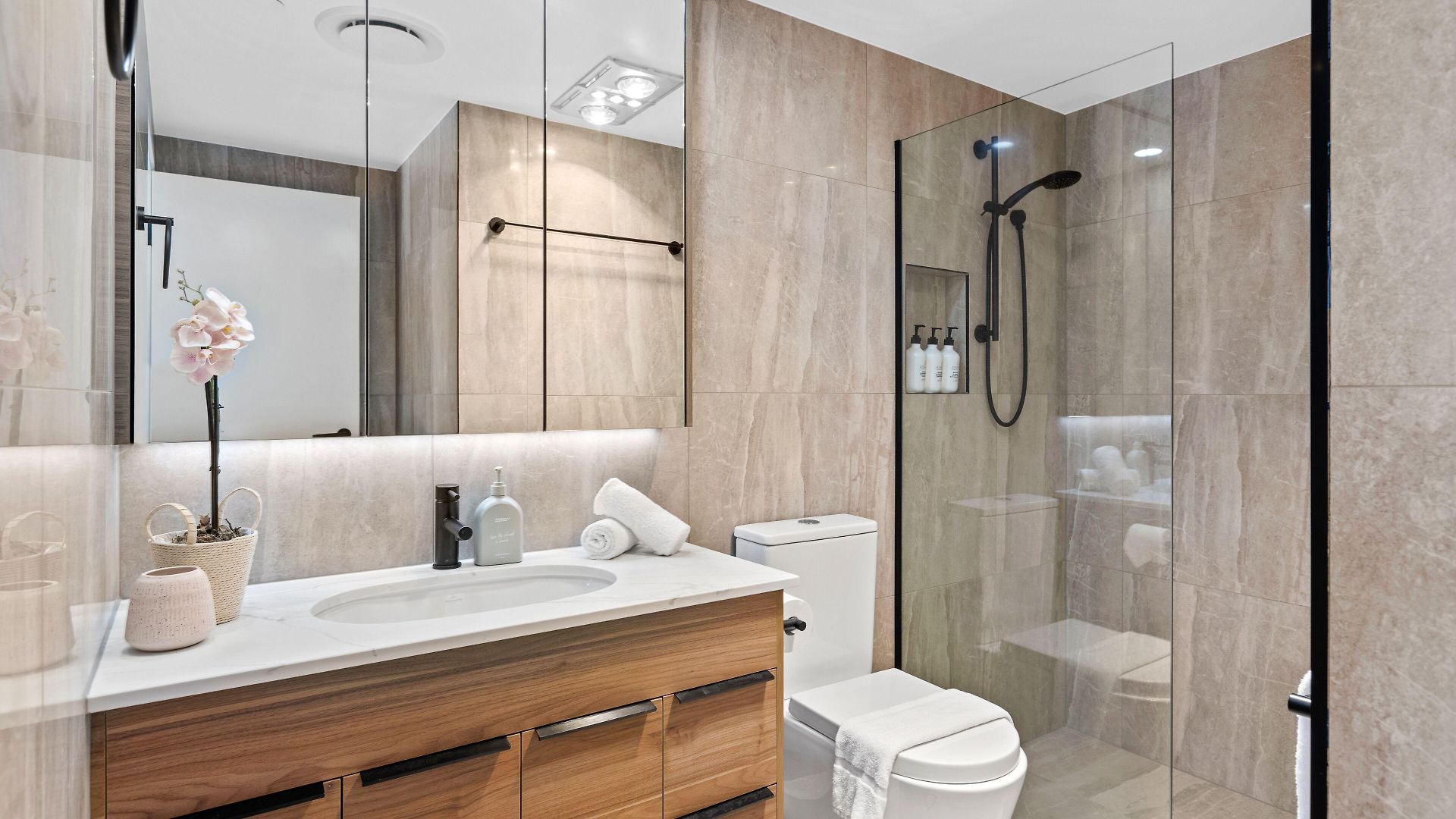 Apartment The Monterey By Urban Rest *