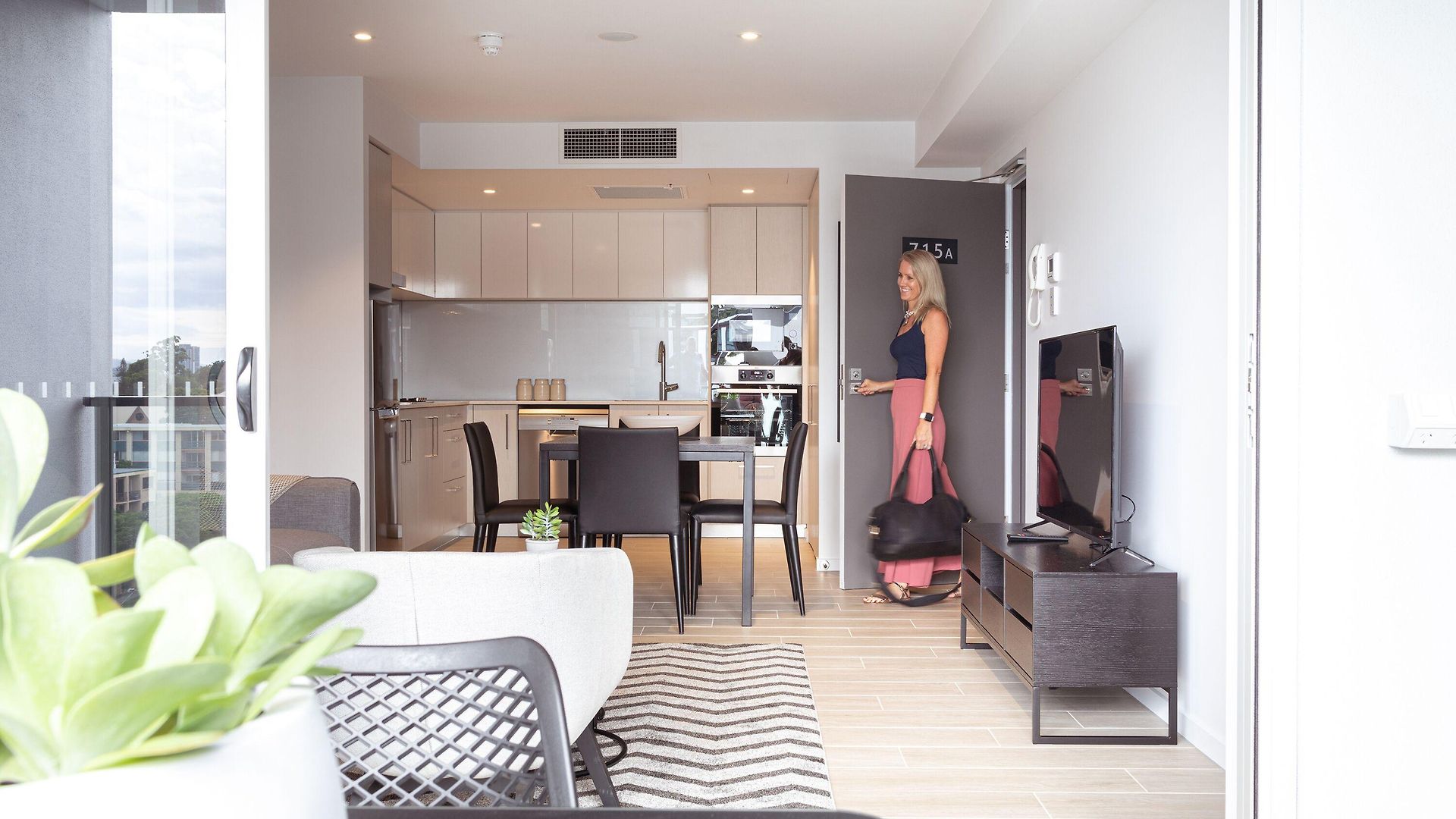 Linton Aparthotel 3*