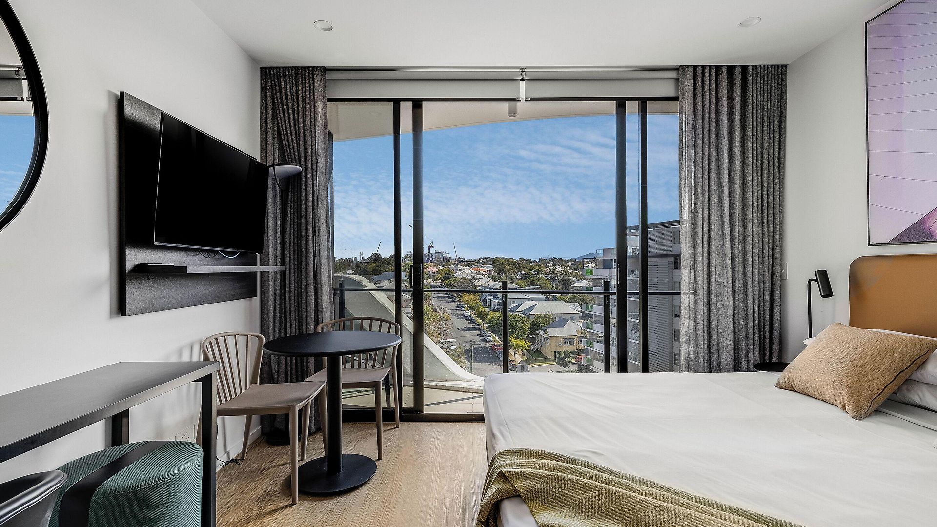 Rambla At South Sq Apartment