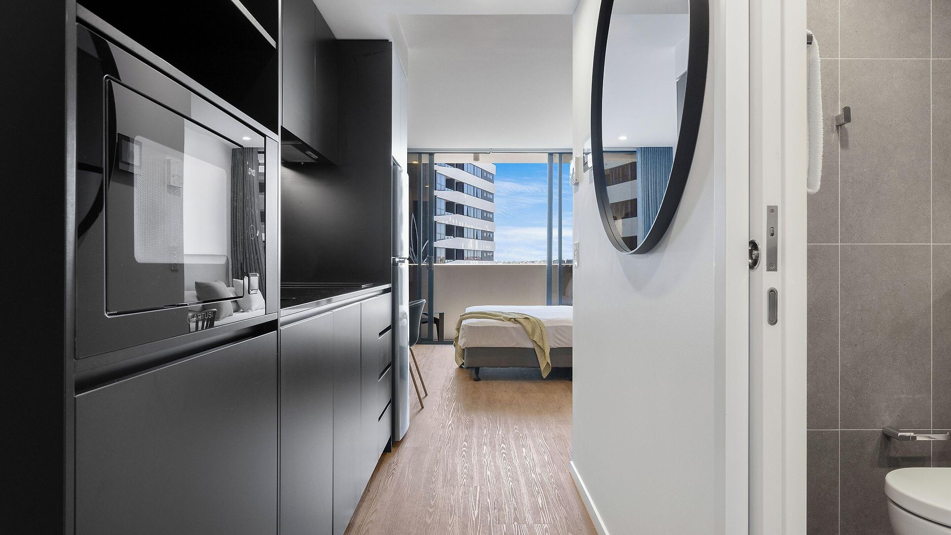 Rambla At South Sq Apartment *