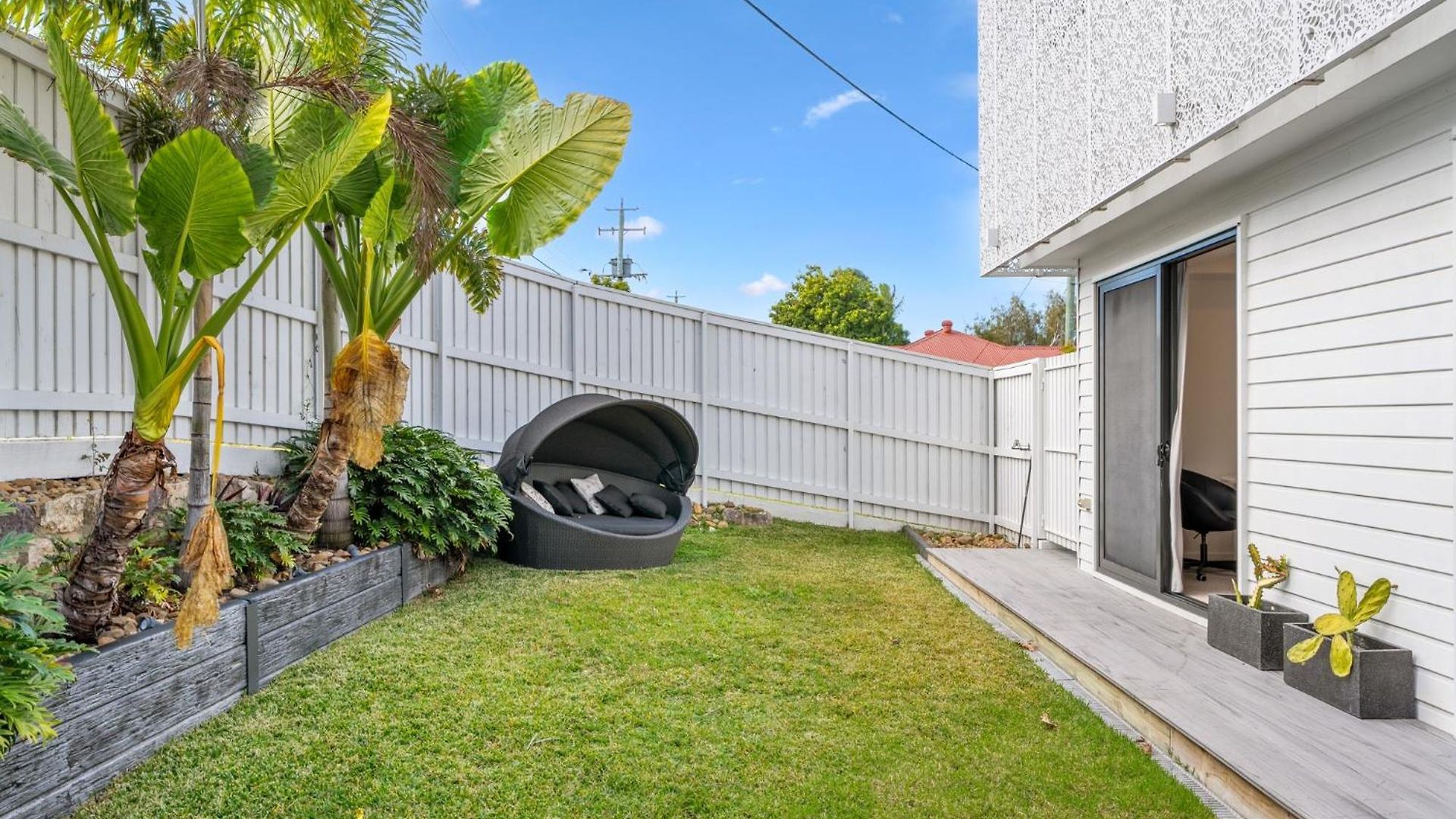 Deluxe 4-bed With Pool & Fire Pit Brisbane