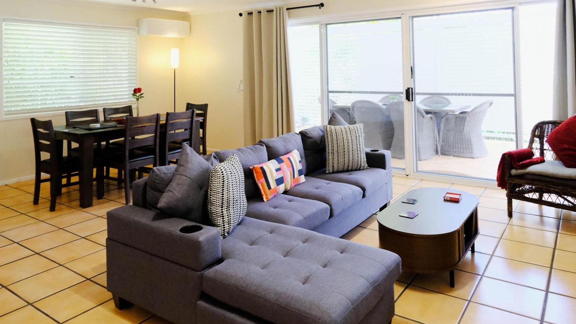 Stylish New Farm Retreat W Parking Walk Cafes & River Brisbane