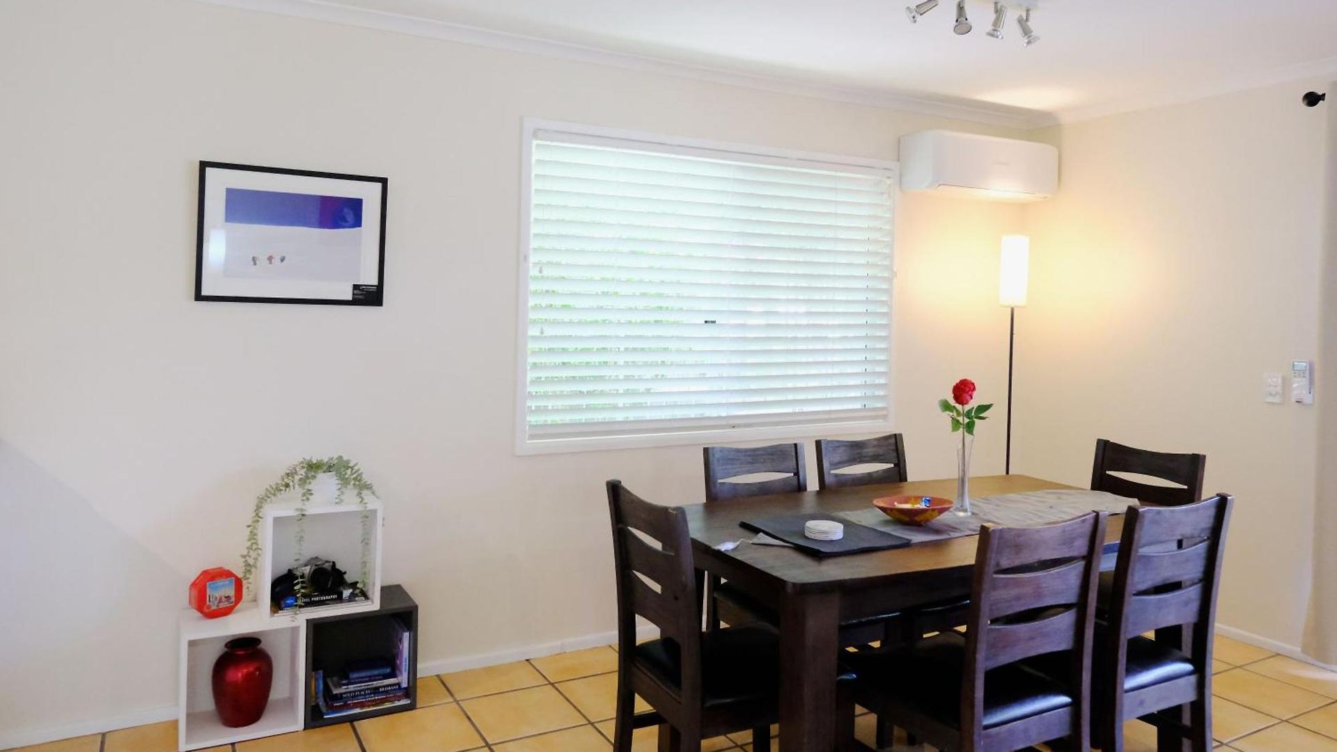 Holiday home Stylish New Farm Retreat W Parking Walk Cafes & River