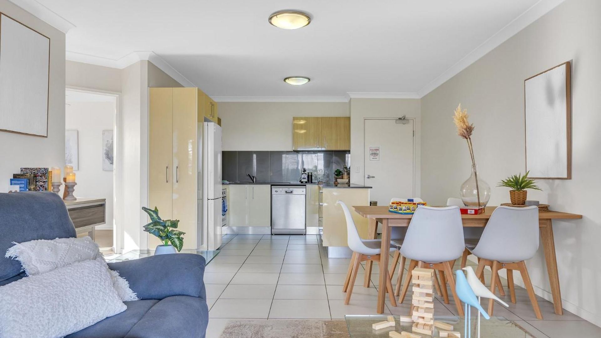 Apartment Bright 2-bed With Private Balcony & Serene View Brisbane