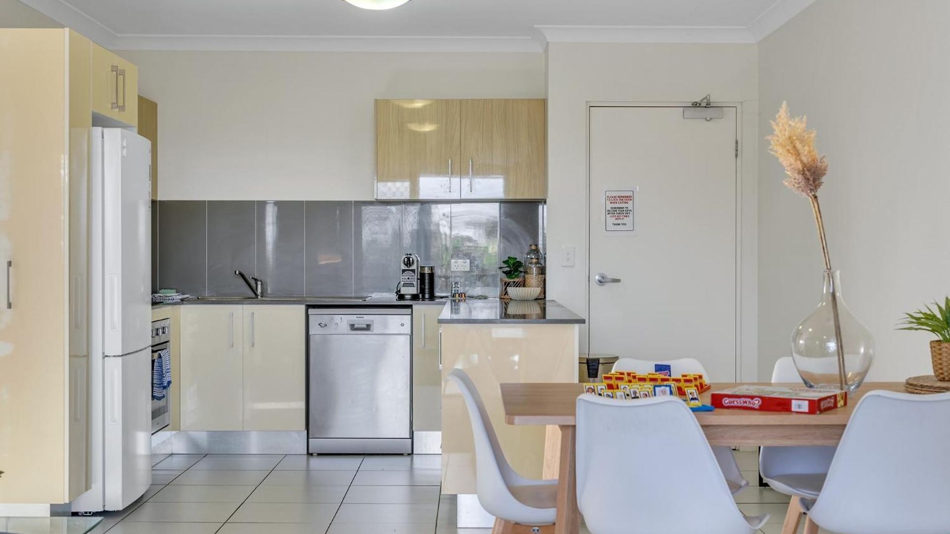 Bright 2-bed With Private Balcony & Serene View