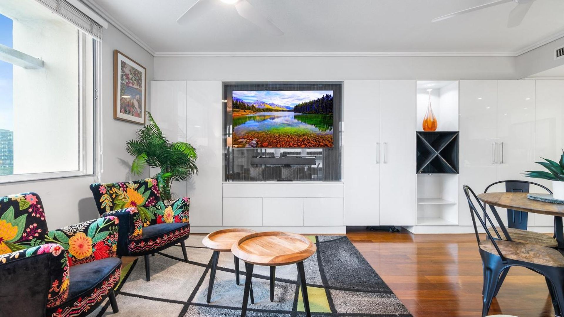 2-bed Pad With Pool & Gym Apartment