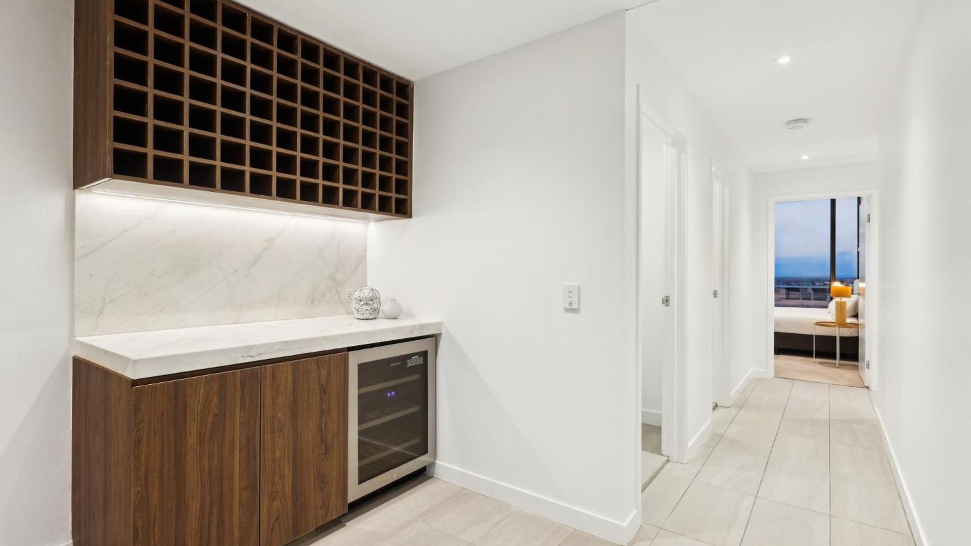 Fortitude Valley 3-bed, Floor And Bridge View Apartment