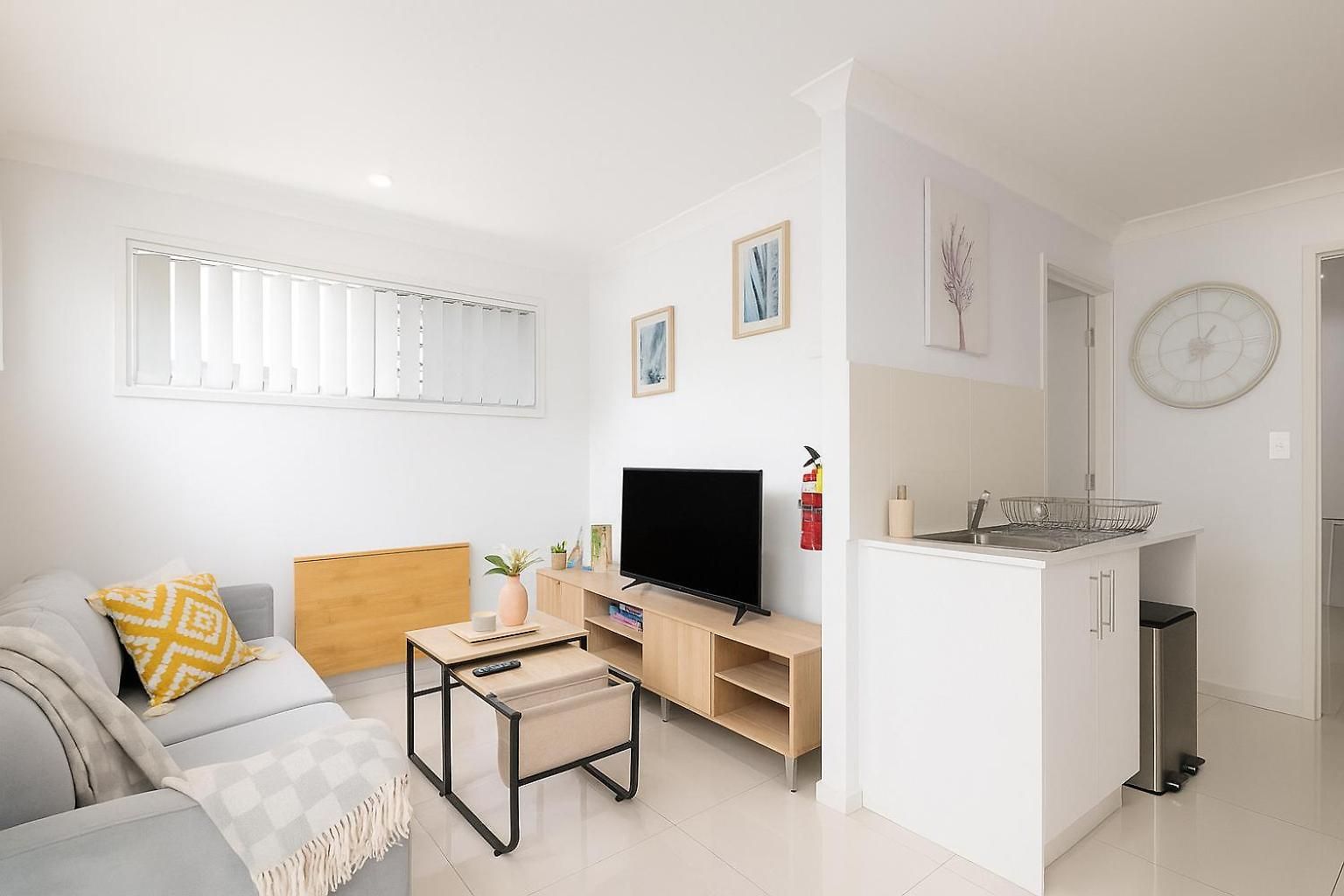 Apartment Smart Self Check-in - S Freney
