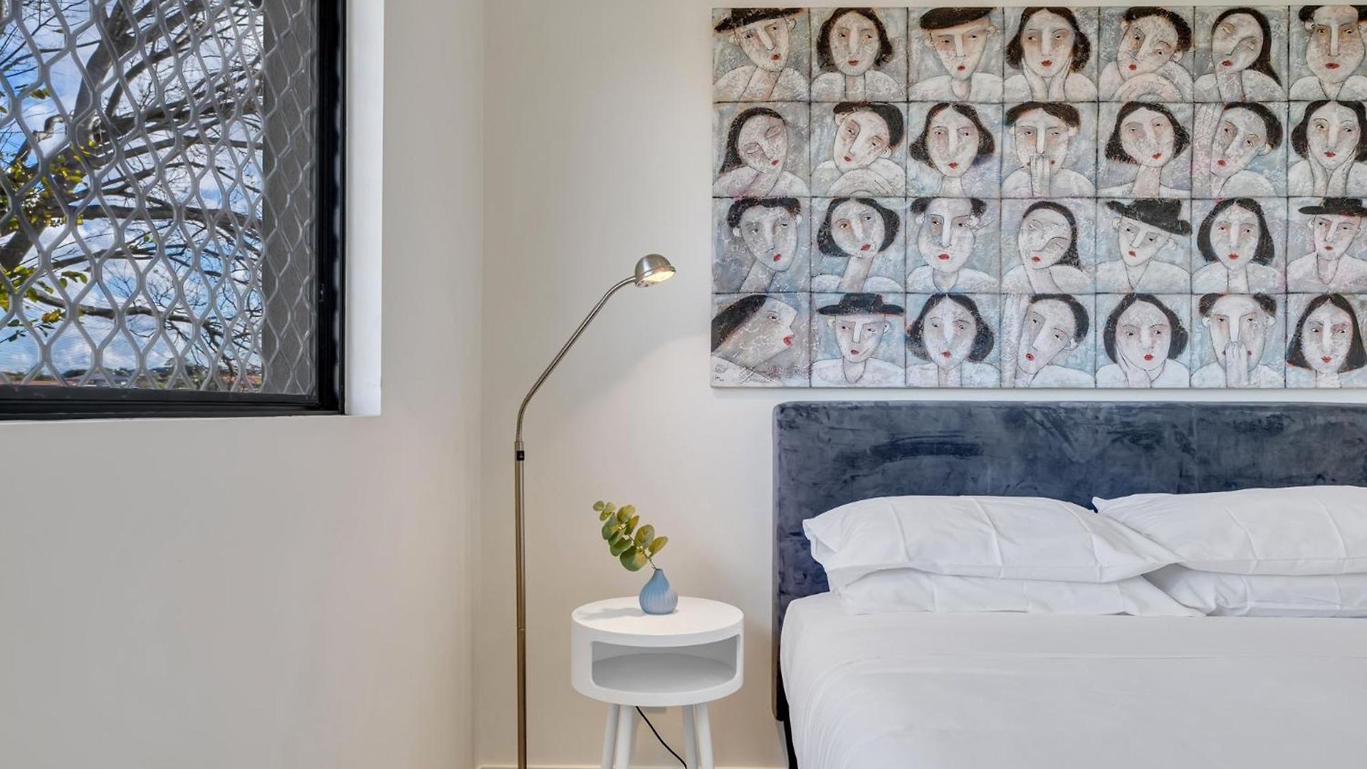 Apartment Bright 2-bed With Private Balcony & Serene View