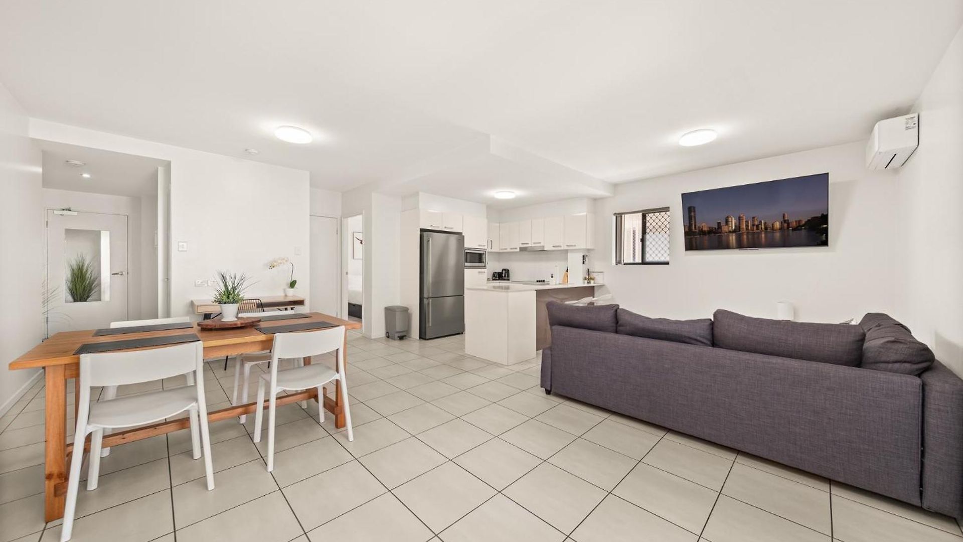 South With Pool Access * Brisbane