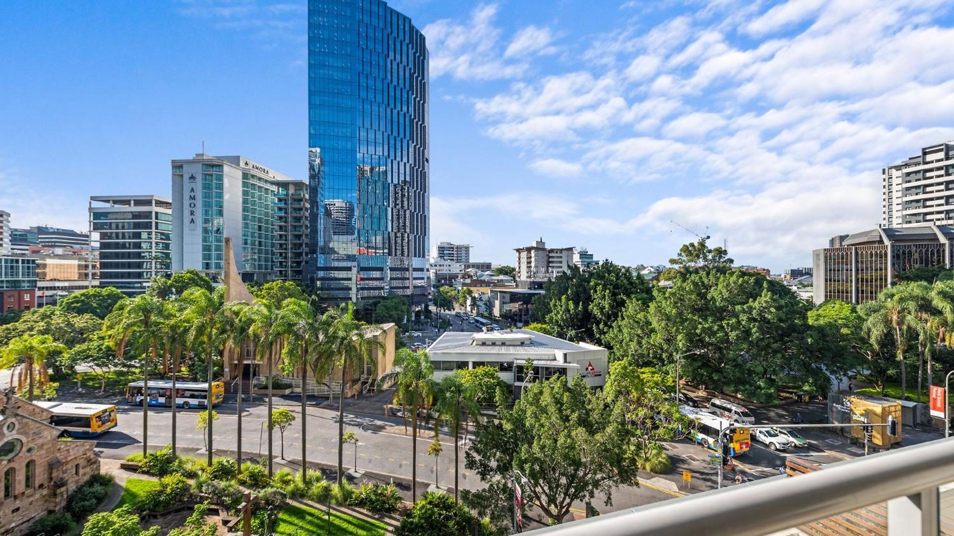 Prime With Pool, Gym And Parking