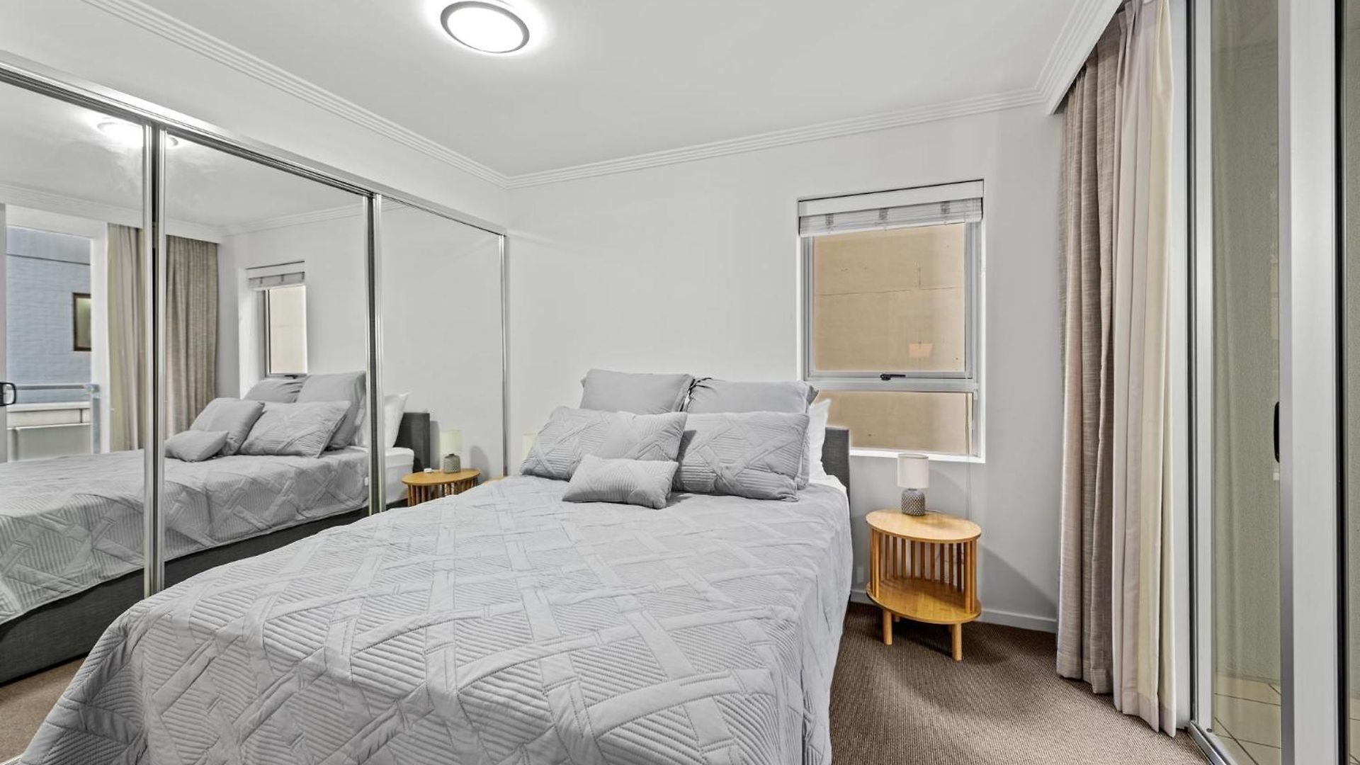 Prime With Pool, Gym And Parking Brisbane