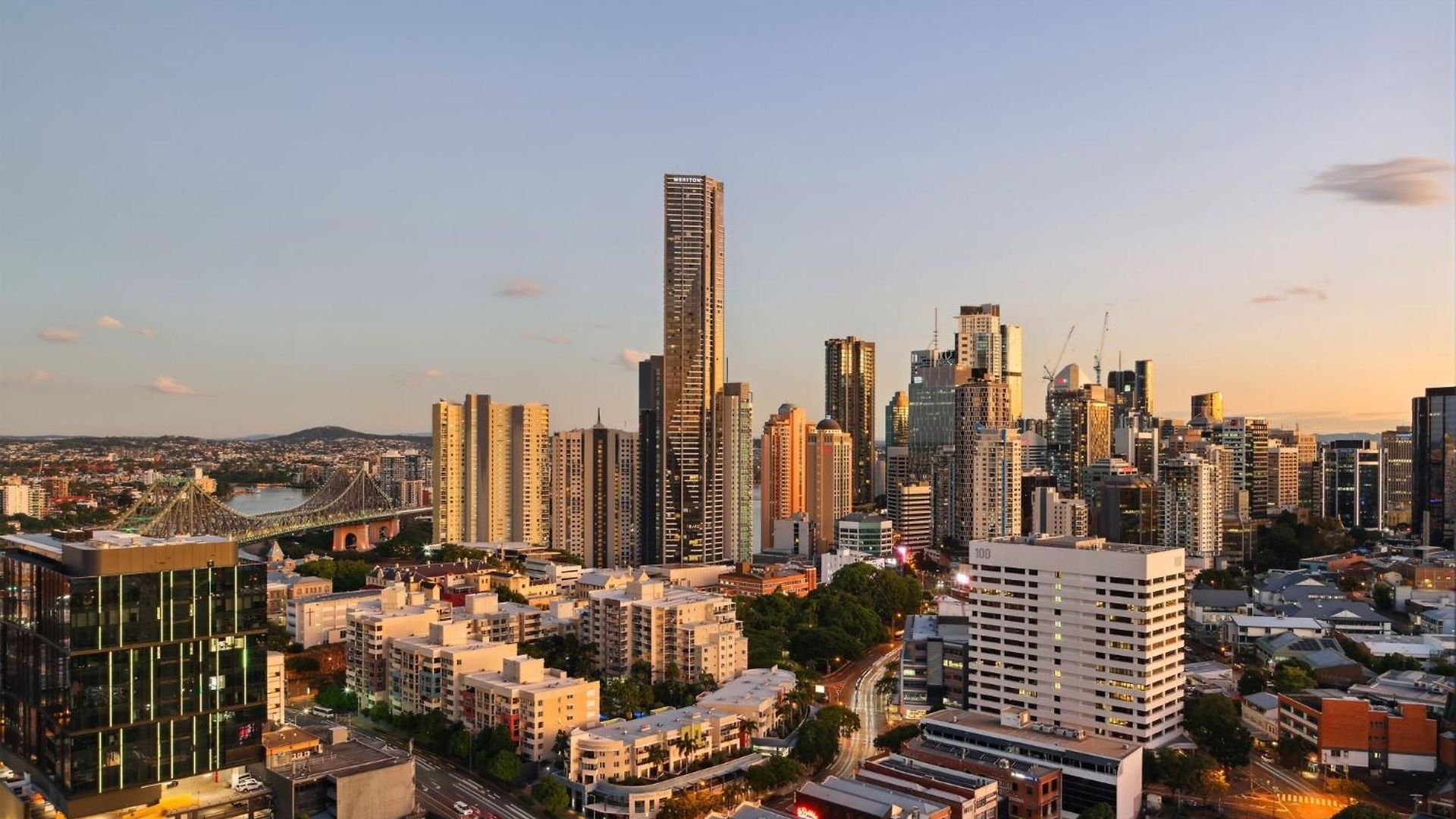 Apartment Fortitude Valley 3-bed, Floor And Bridge View *