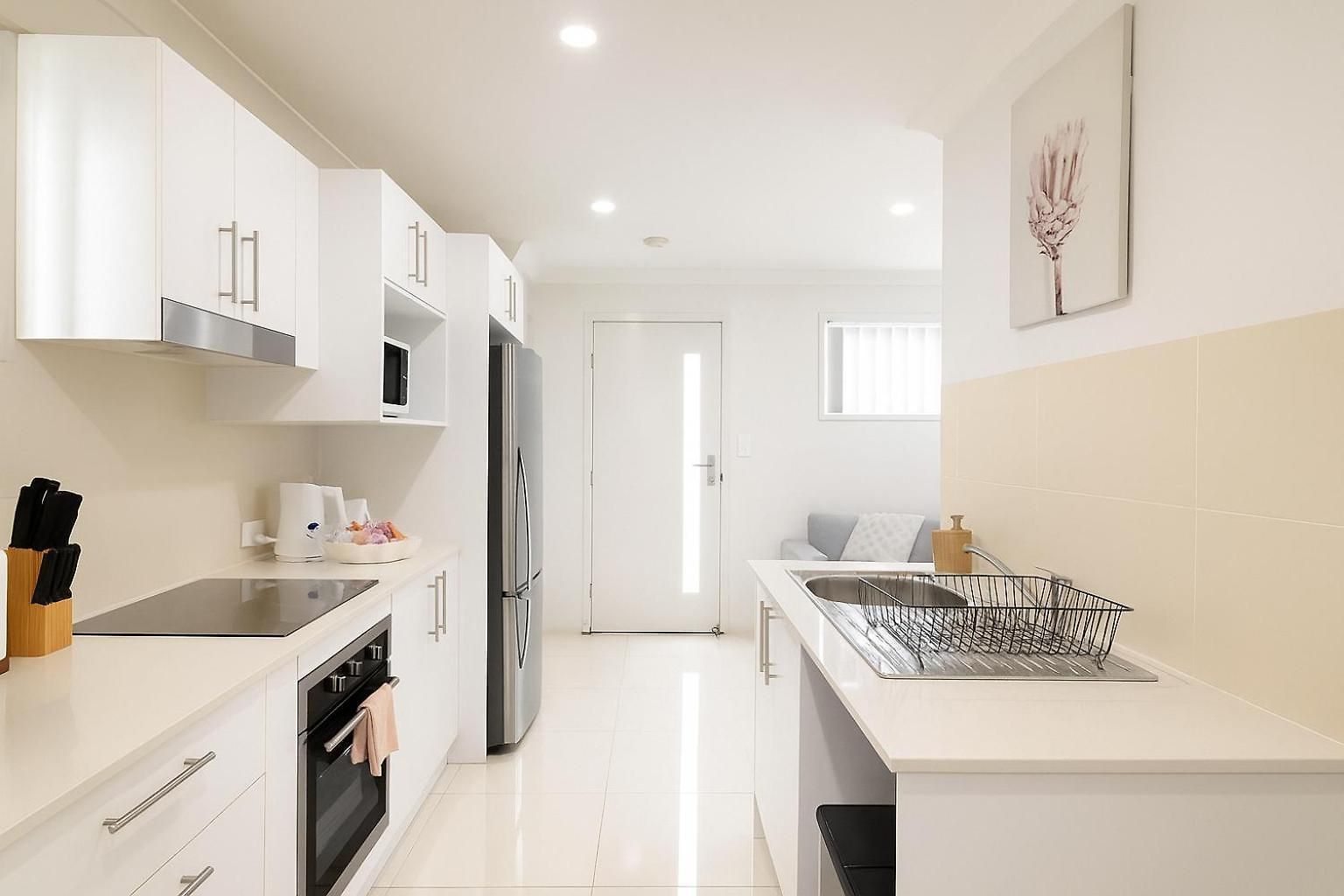 Smart Self Check-in - S Freney Apartment