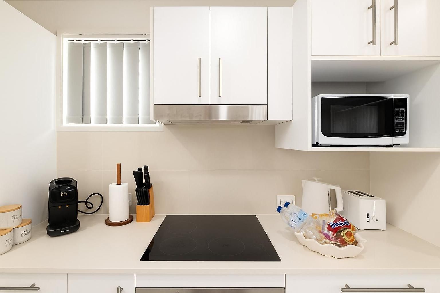 Apartment Smart Self Check-in - S Freney
