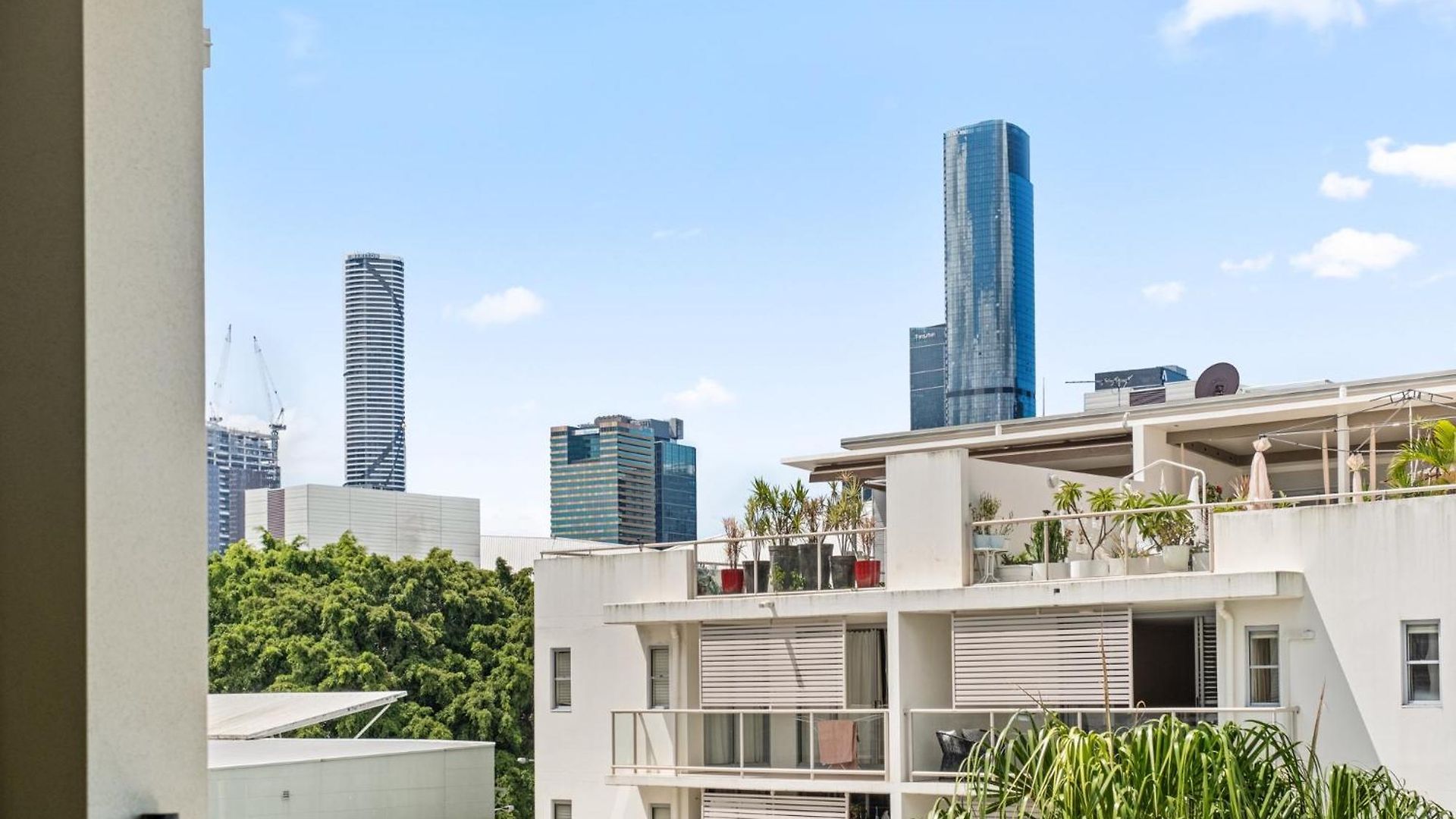 South With Pool Access Brisbane