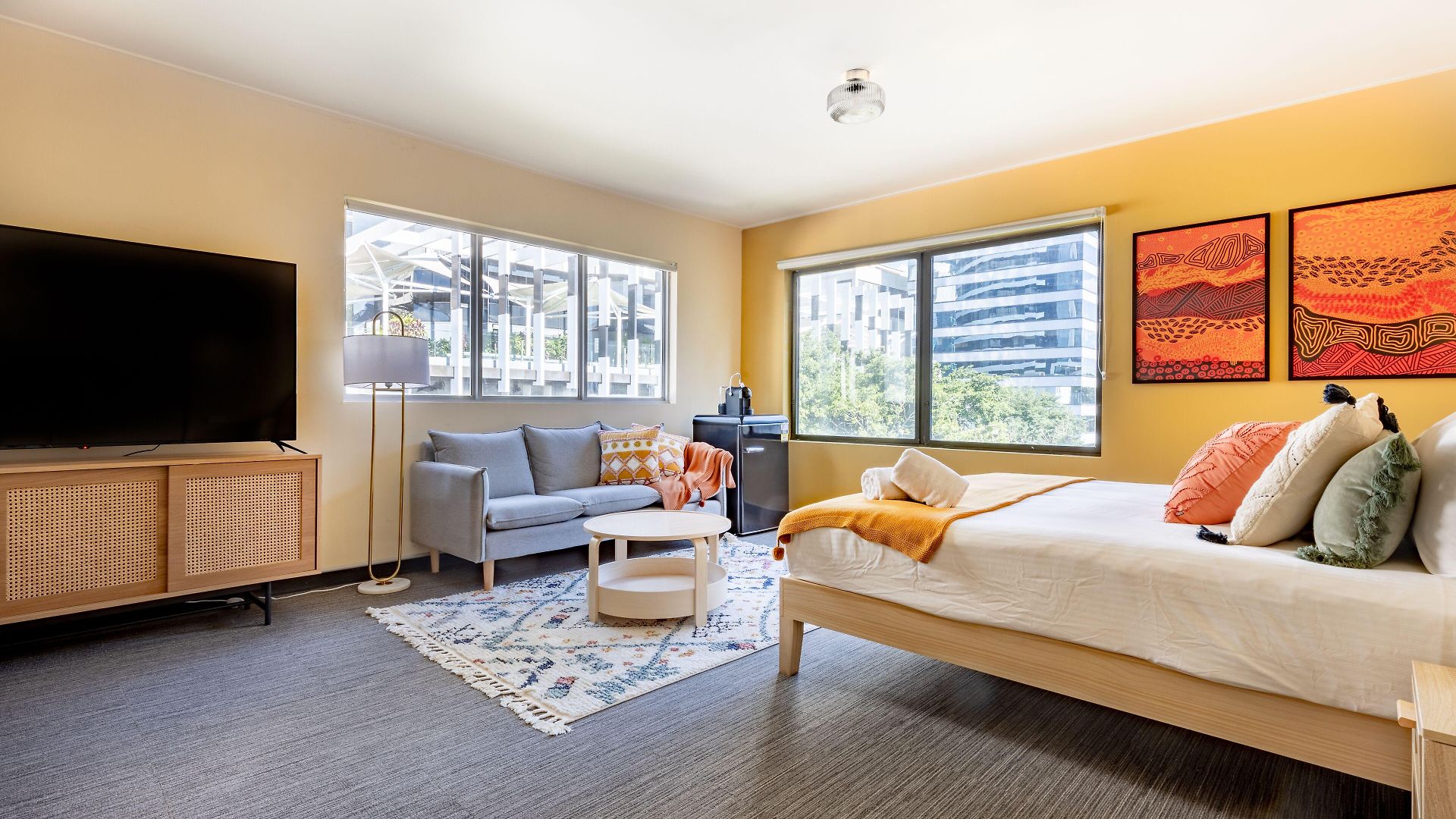 Roamer Hotel