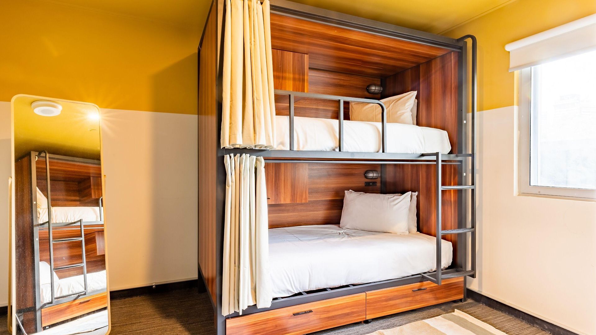 Hotel Roamer