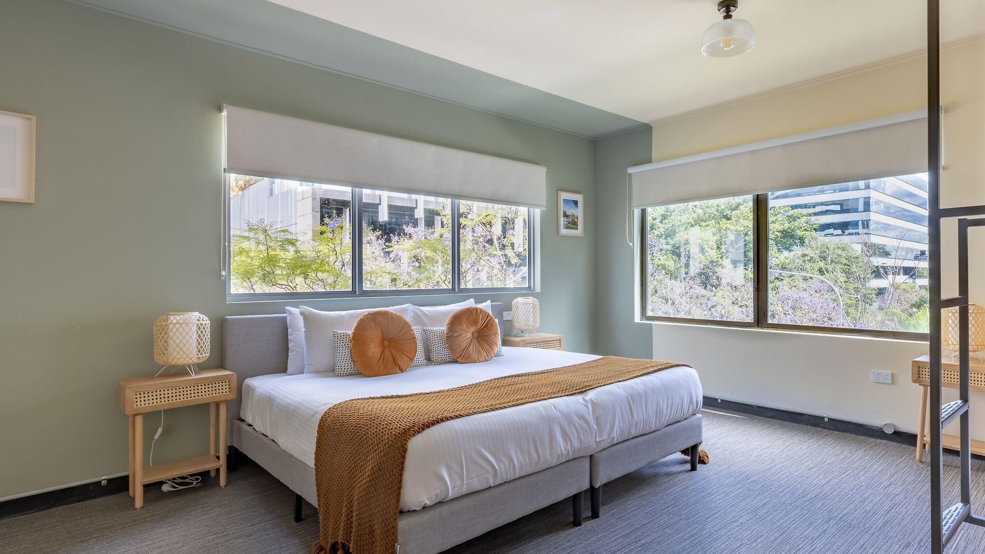 Roamer 4*