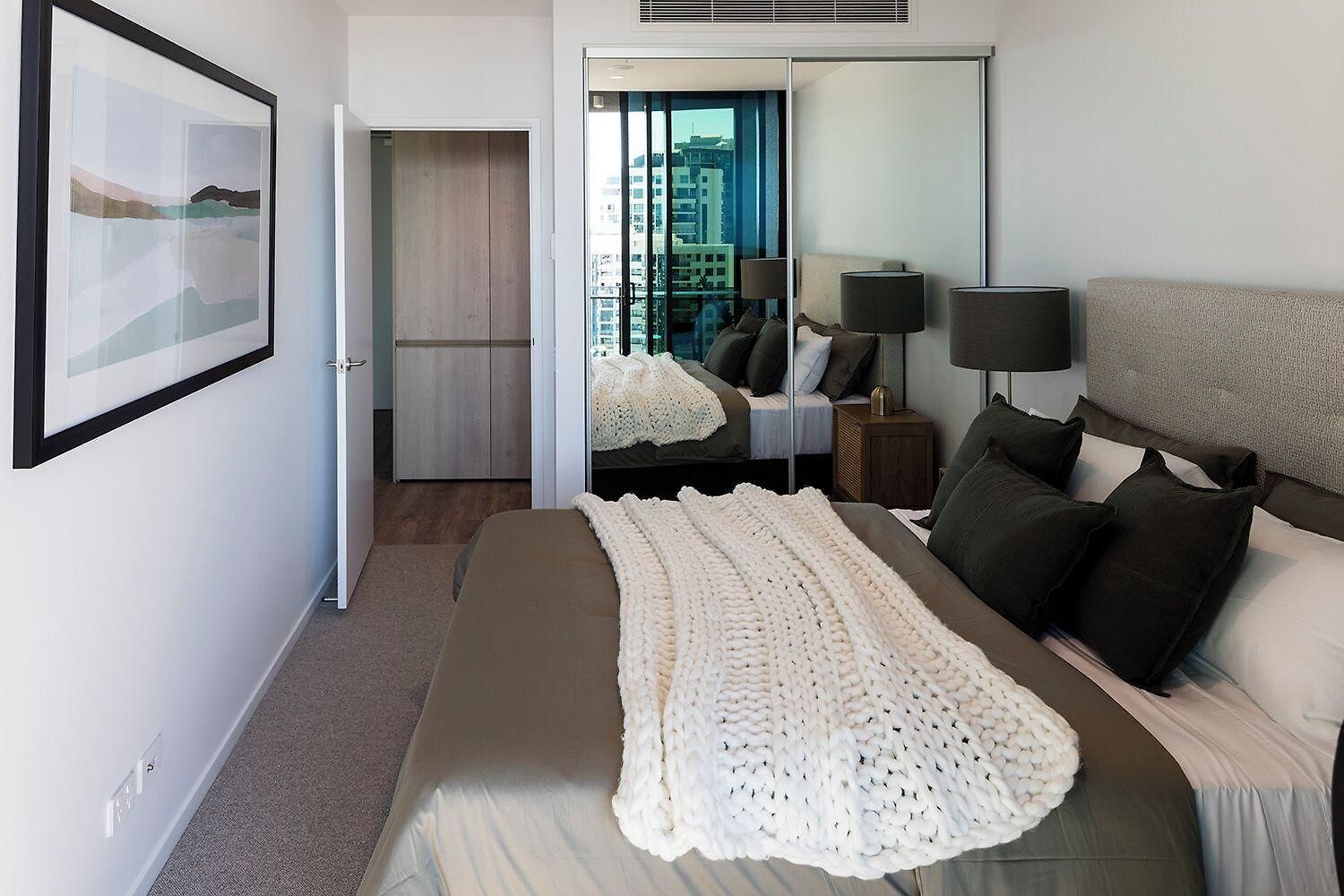 Kangaroo Point By Urban Rest *