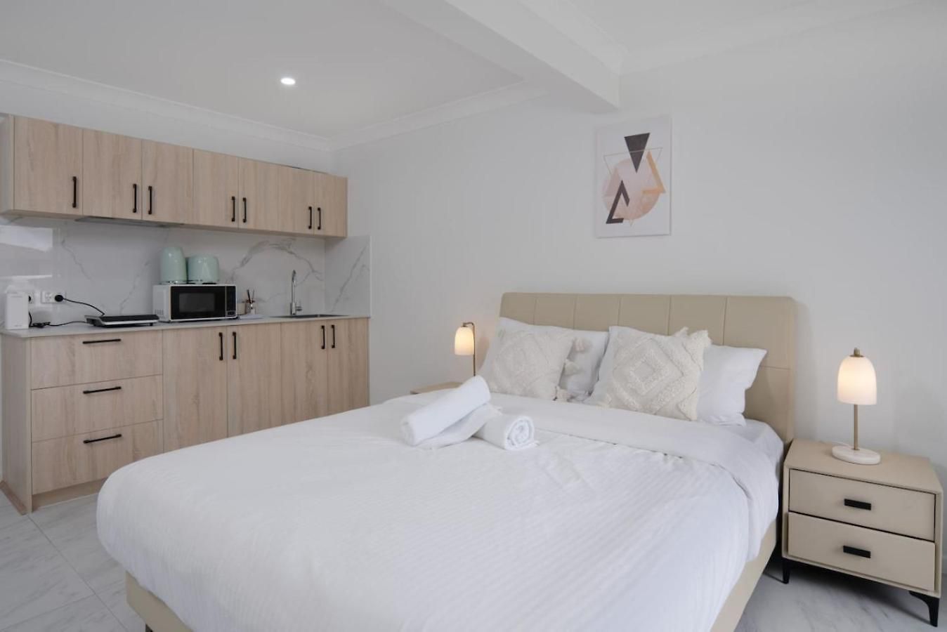 Holiday home Self-contained Unit Perfect For Solo Or Couple Travelers *