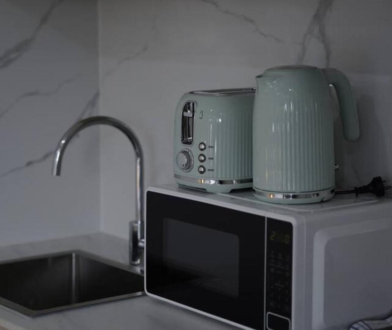 New Self-contained Unit For Solo Or Couple Travelers Holiday home