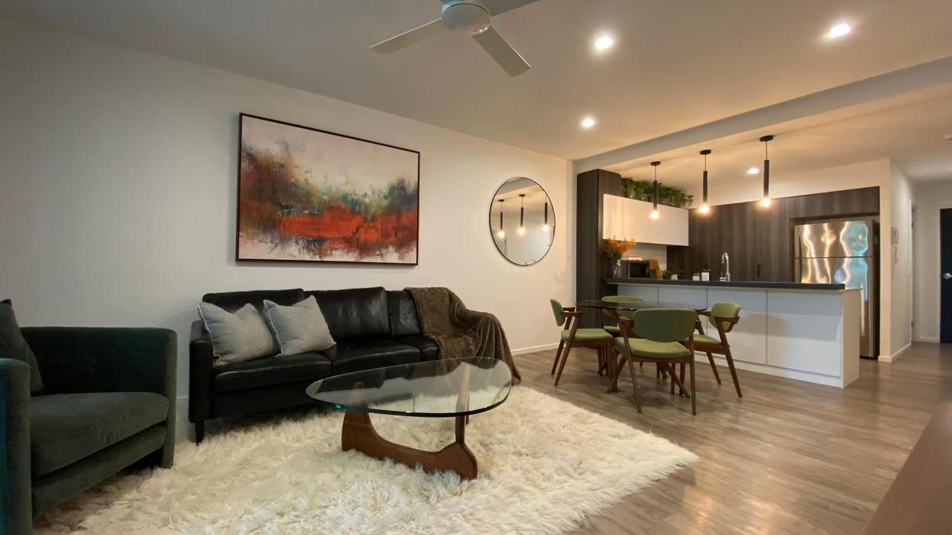 Homestay Urban Retreat - Shared With Queen Bed And Private Ensuite *