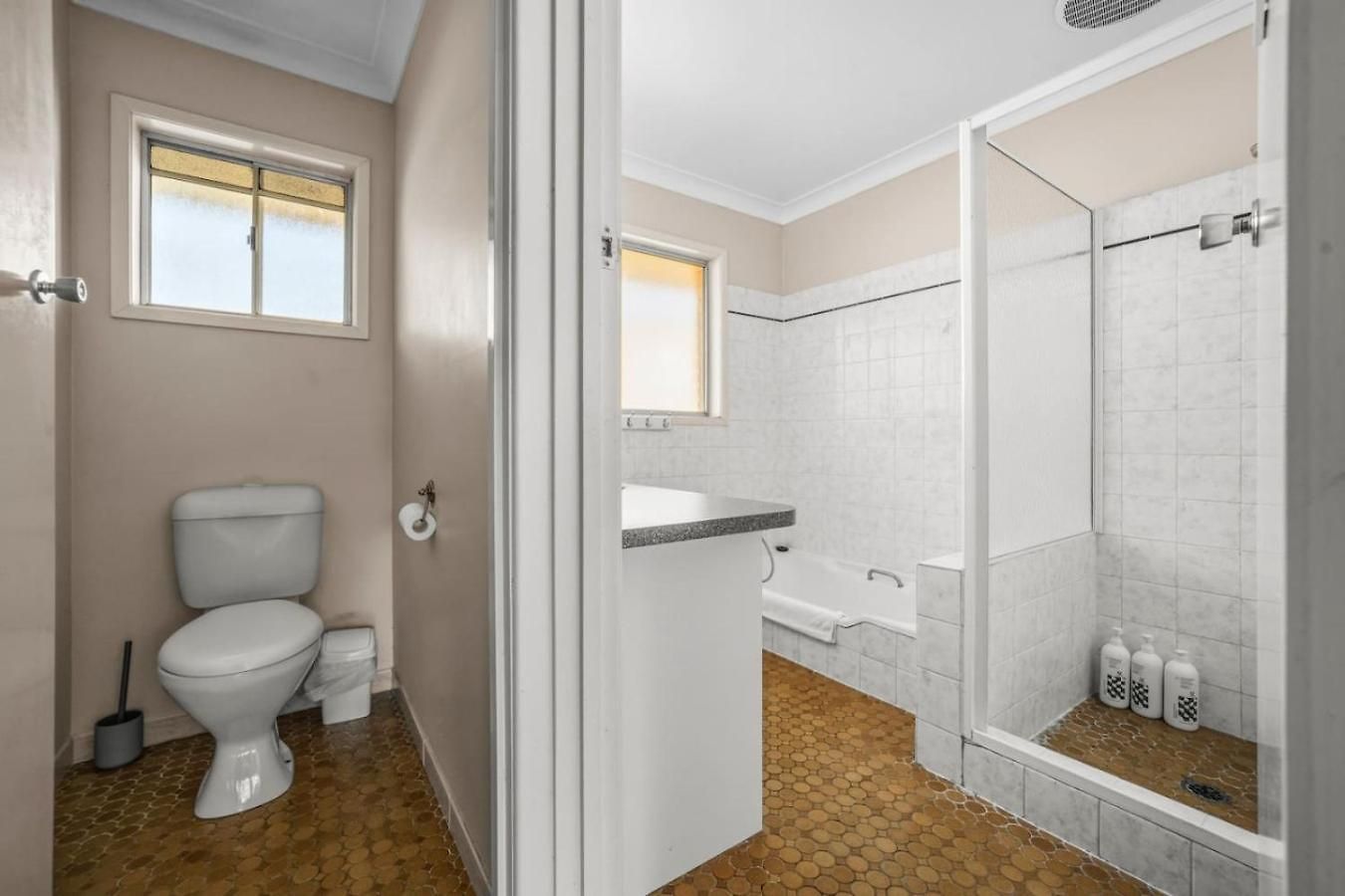 Chic Vibes Oasis Pool And Patio Comfort For Groups * Brisbane