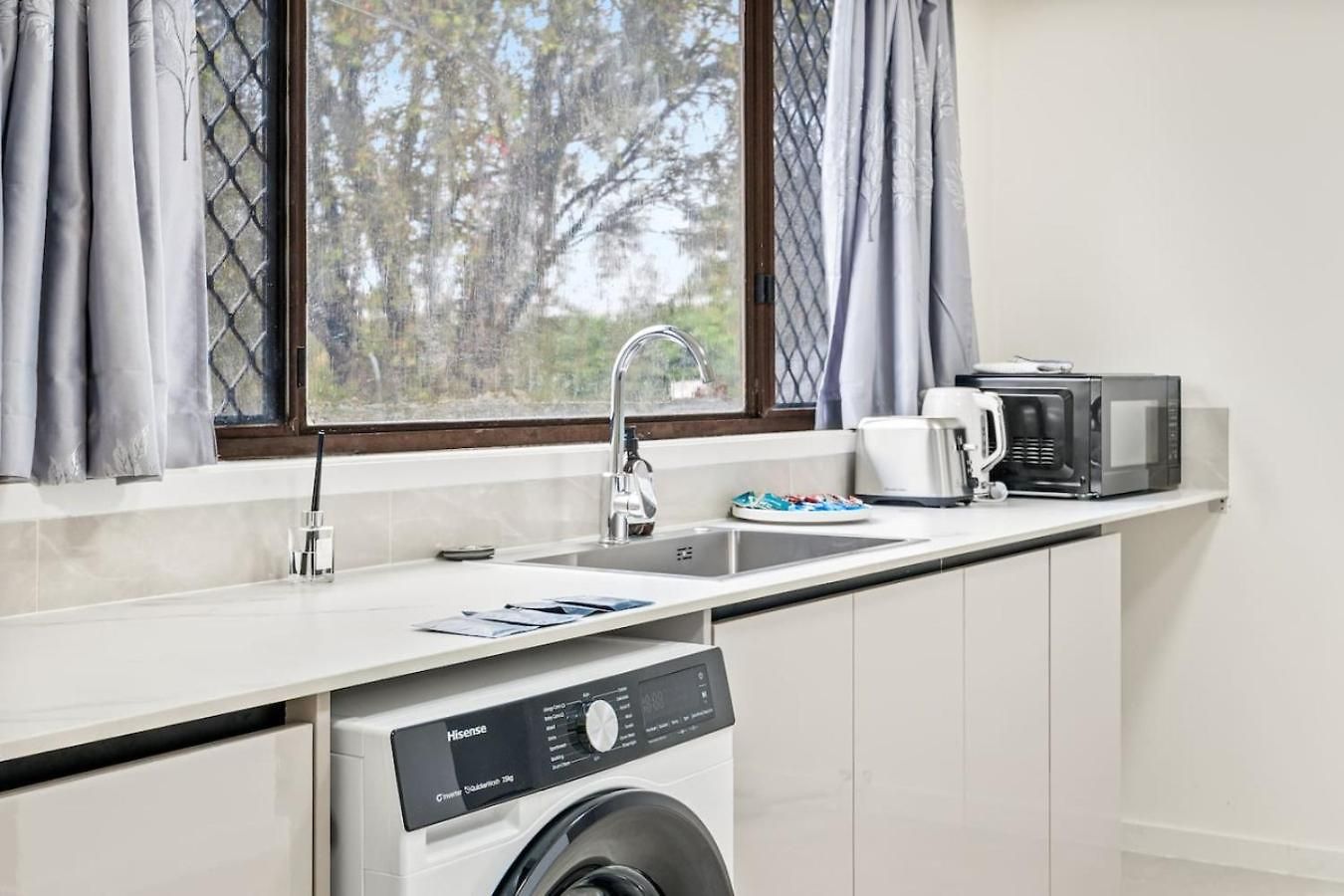 Cozy Little Charm Unit In Eight Miles Plain Holiday home Brisbane