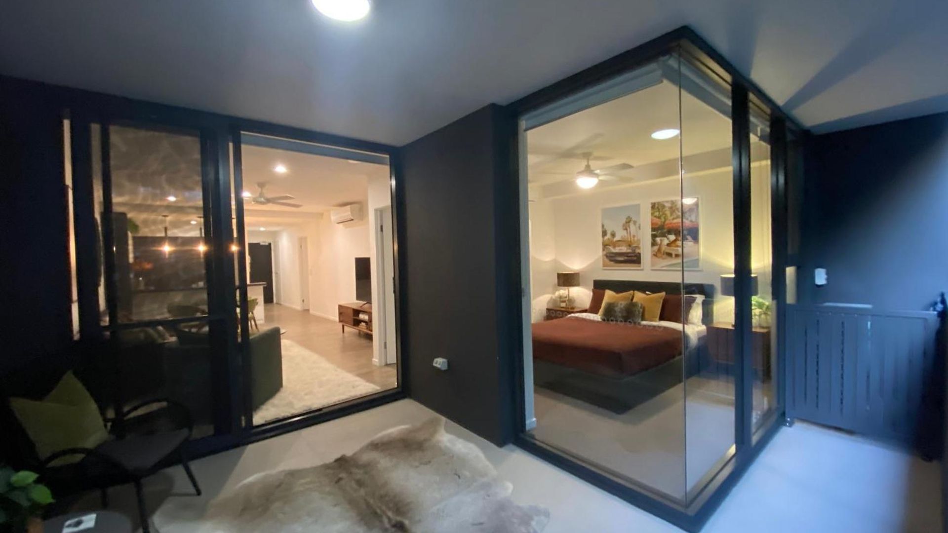 Urban Retreat - Shared With Queen Bed And Private Ensuite Homestay Brisbane