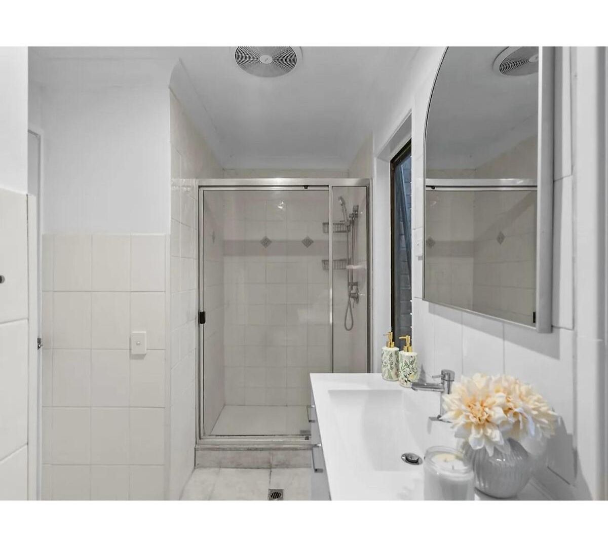 Spacious Family Retreat In Perfect Location! * Brisbane