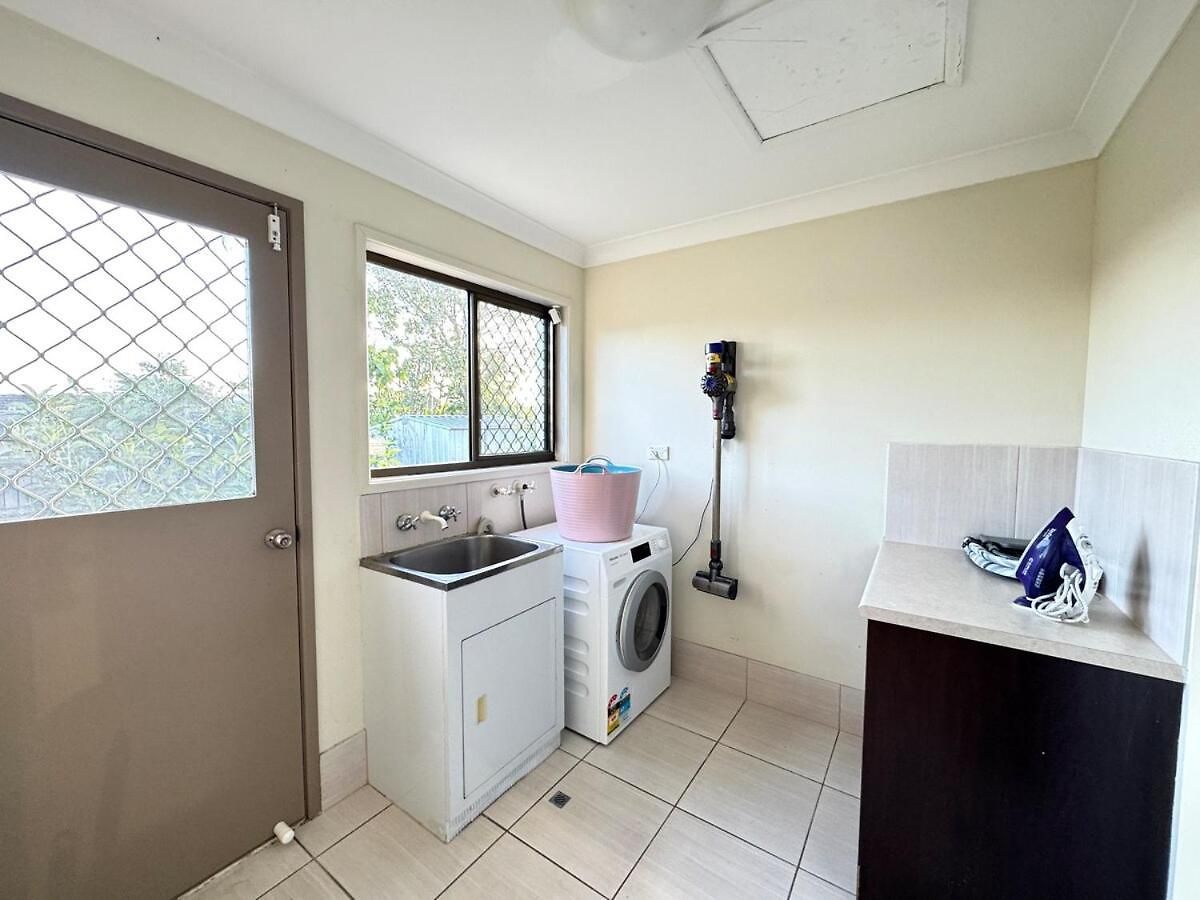 Steps From Sunnybank Hills Shopping Spacious * Brisbane