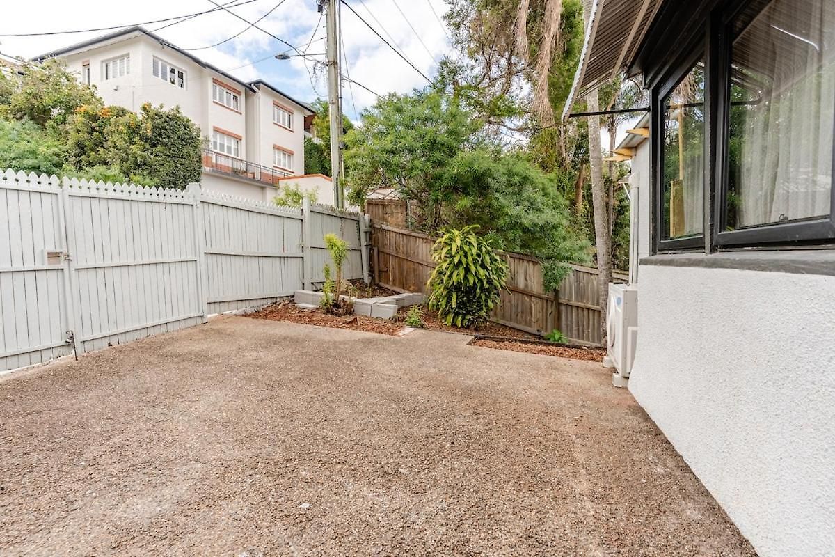 Holiday home B5q Abnb-style 2br House With Free Parking And 5 Mins Ride To Eagle Farm