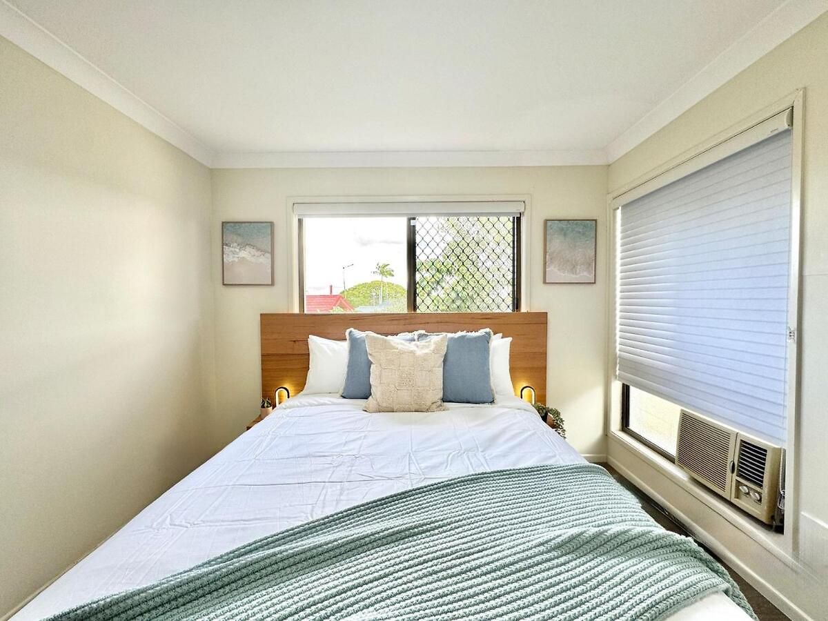Steps From Sunnybank Hills Shopping Spacious Brisbane