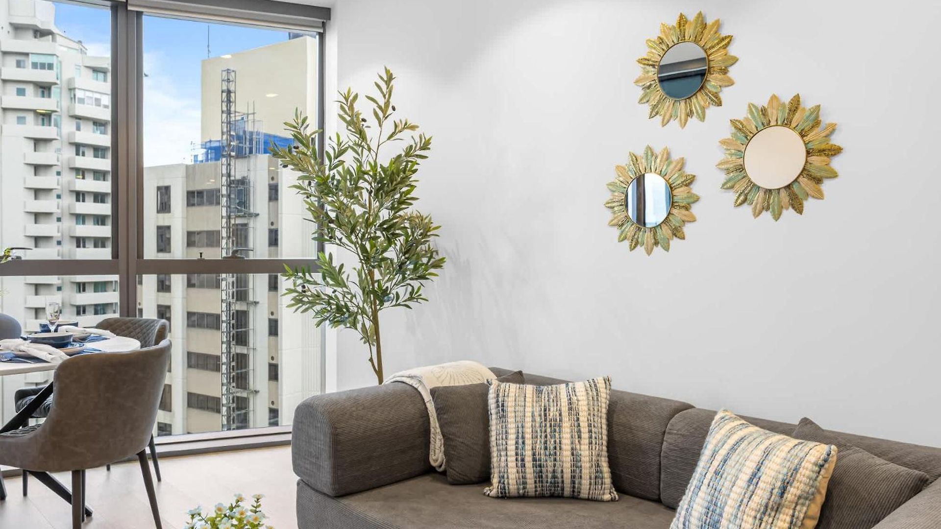 Apartment 1br Retreat- & River Views Queen's Wharf